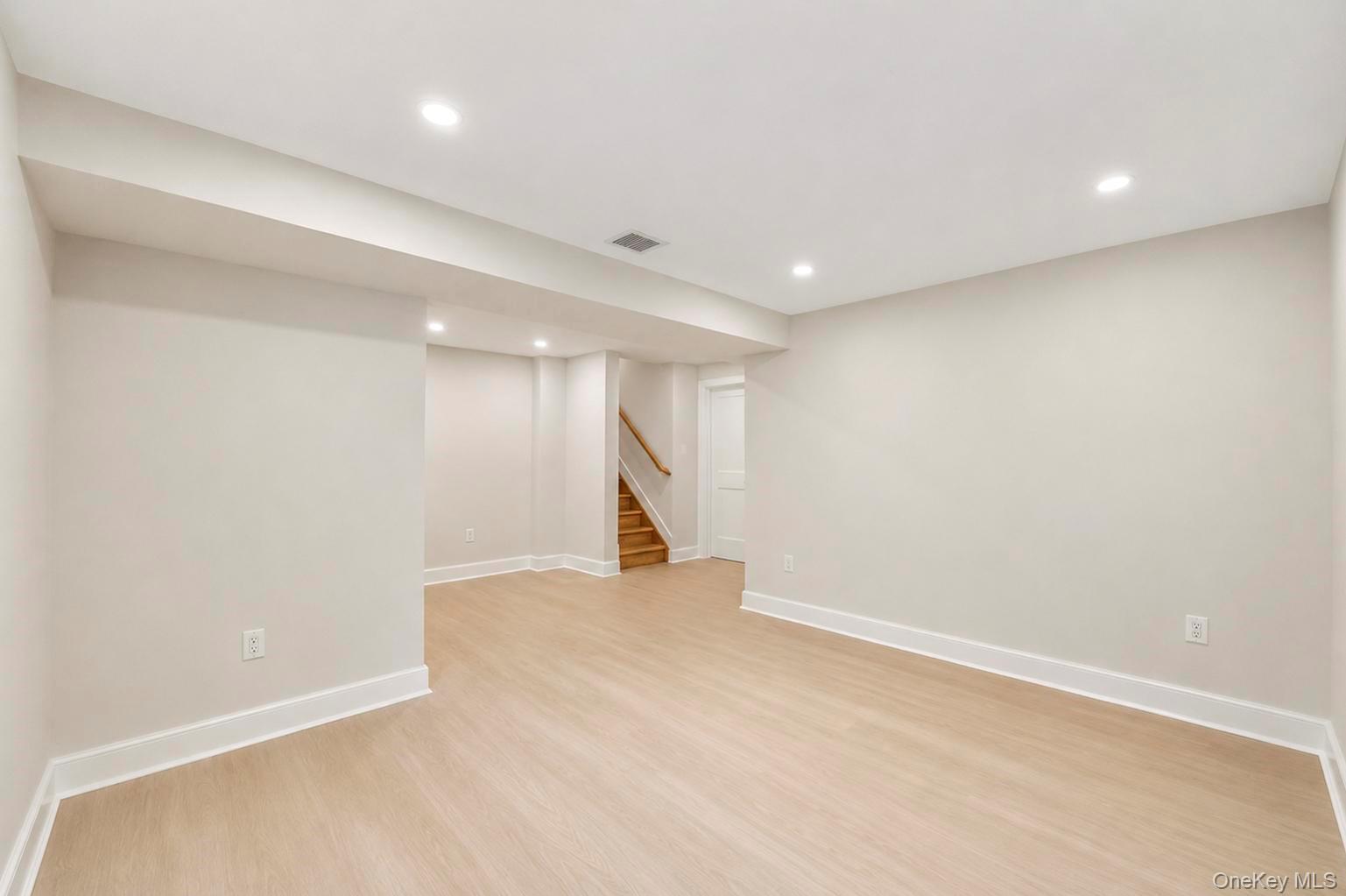 949 Midway Property Photo 43