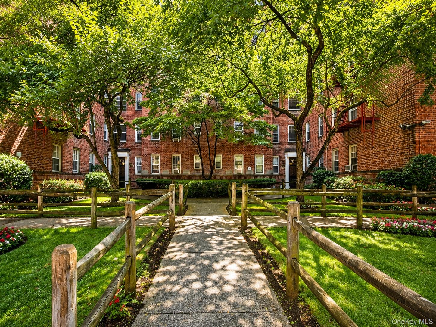770 Bronx River Road A31 Property Photo 1