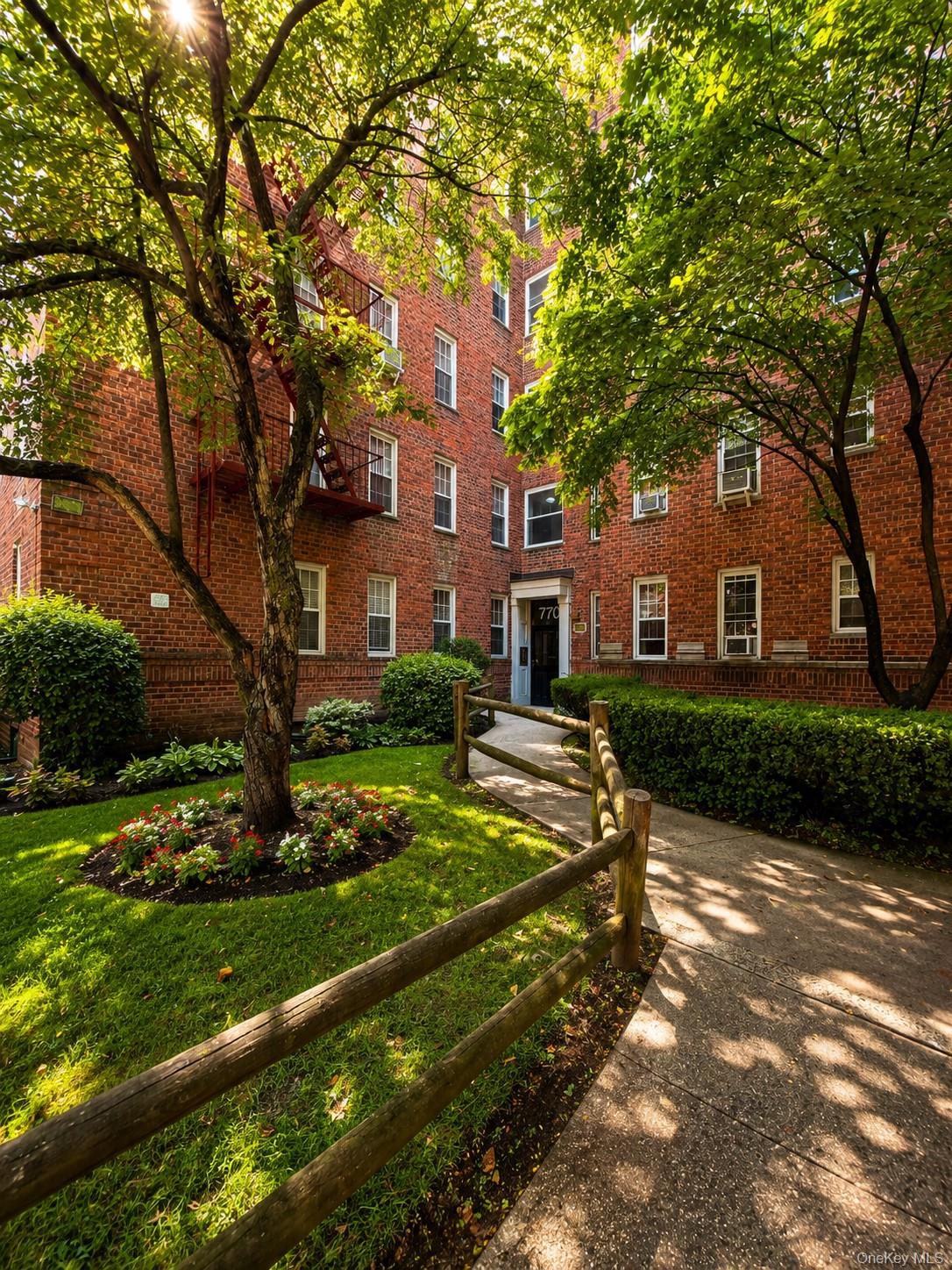 770 Bronx River Road A31 Property Photo 2