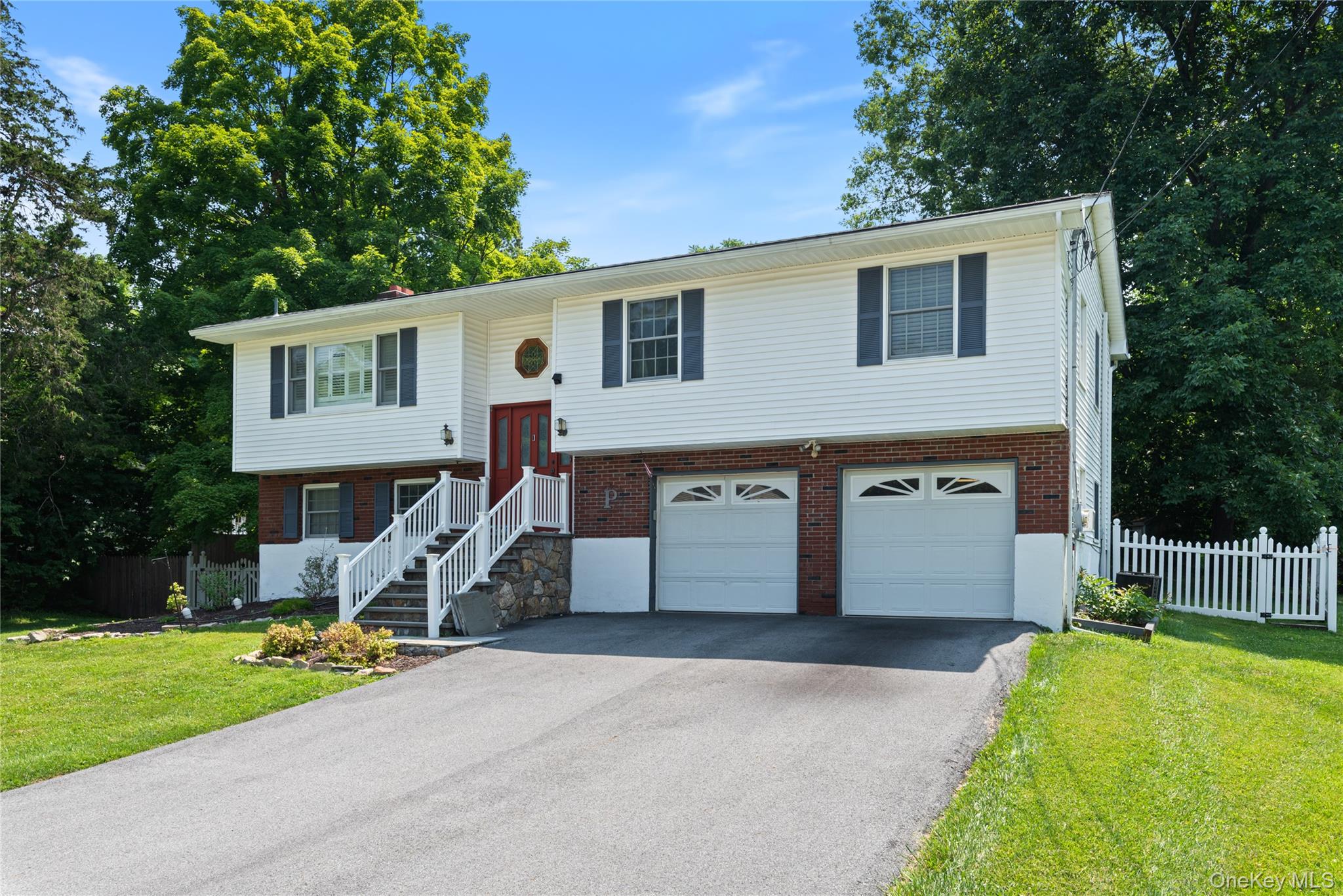 5 Colette Drive Property Photo 2