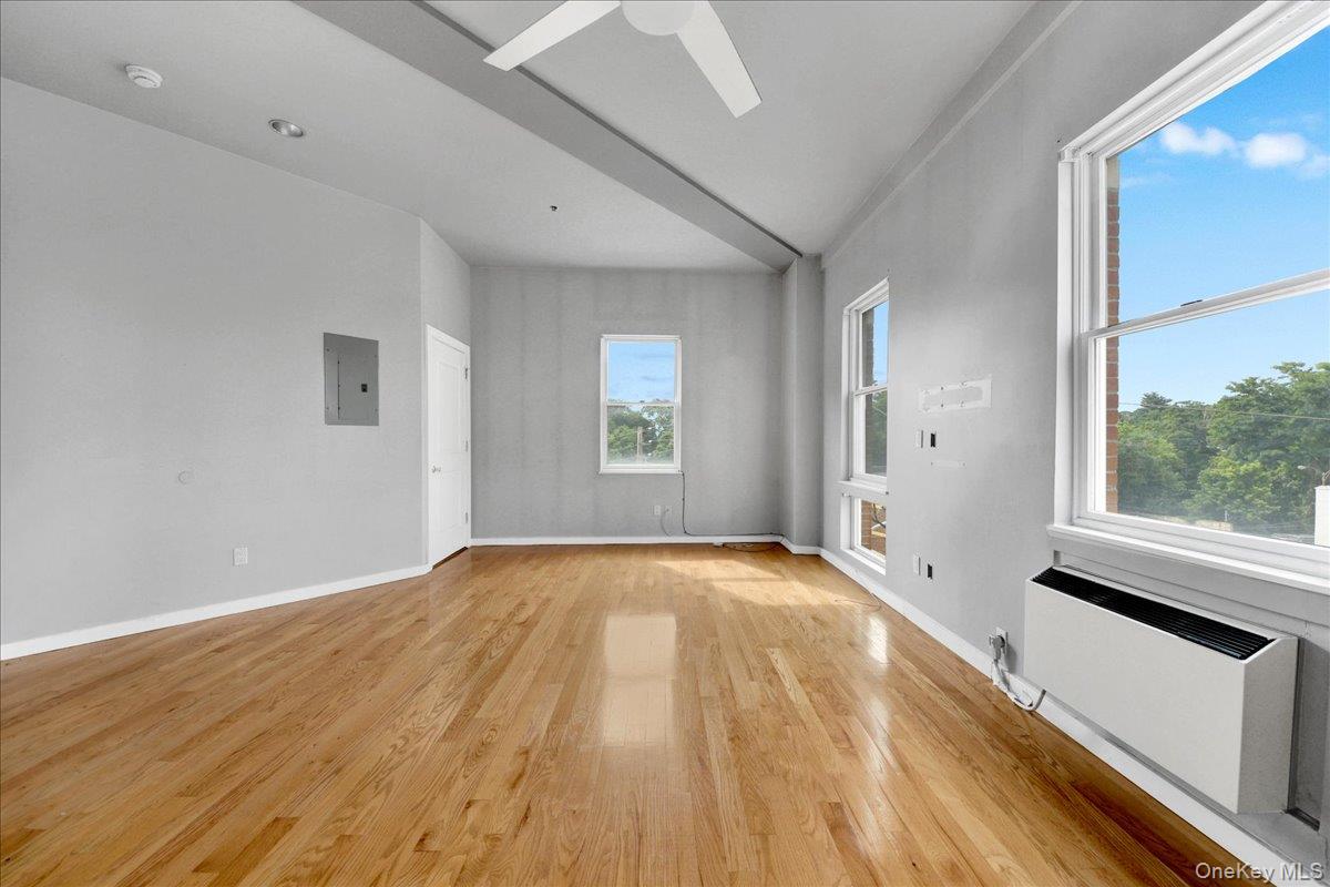 135 Main Street 201 Property Photo 6