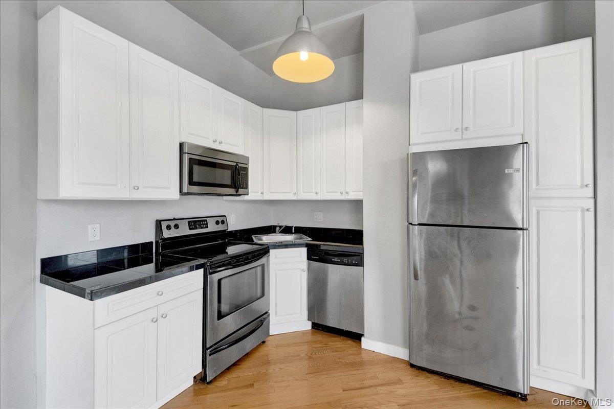 135 Main Street 201 Property Photo 8
