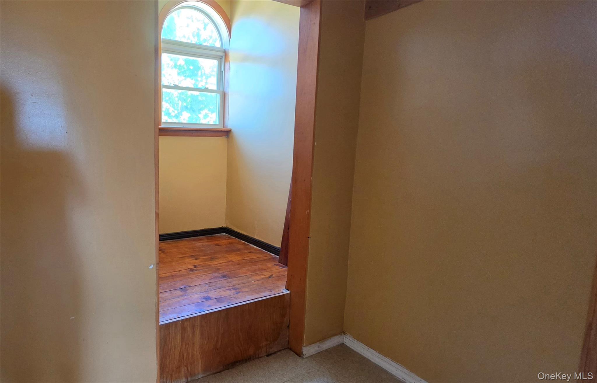 31 Cottage Street Property Photo 25