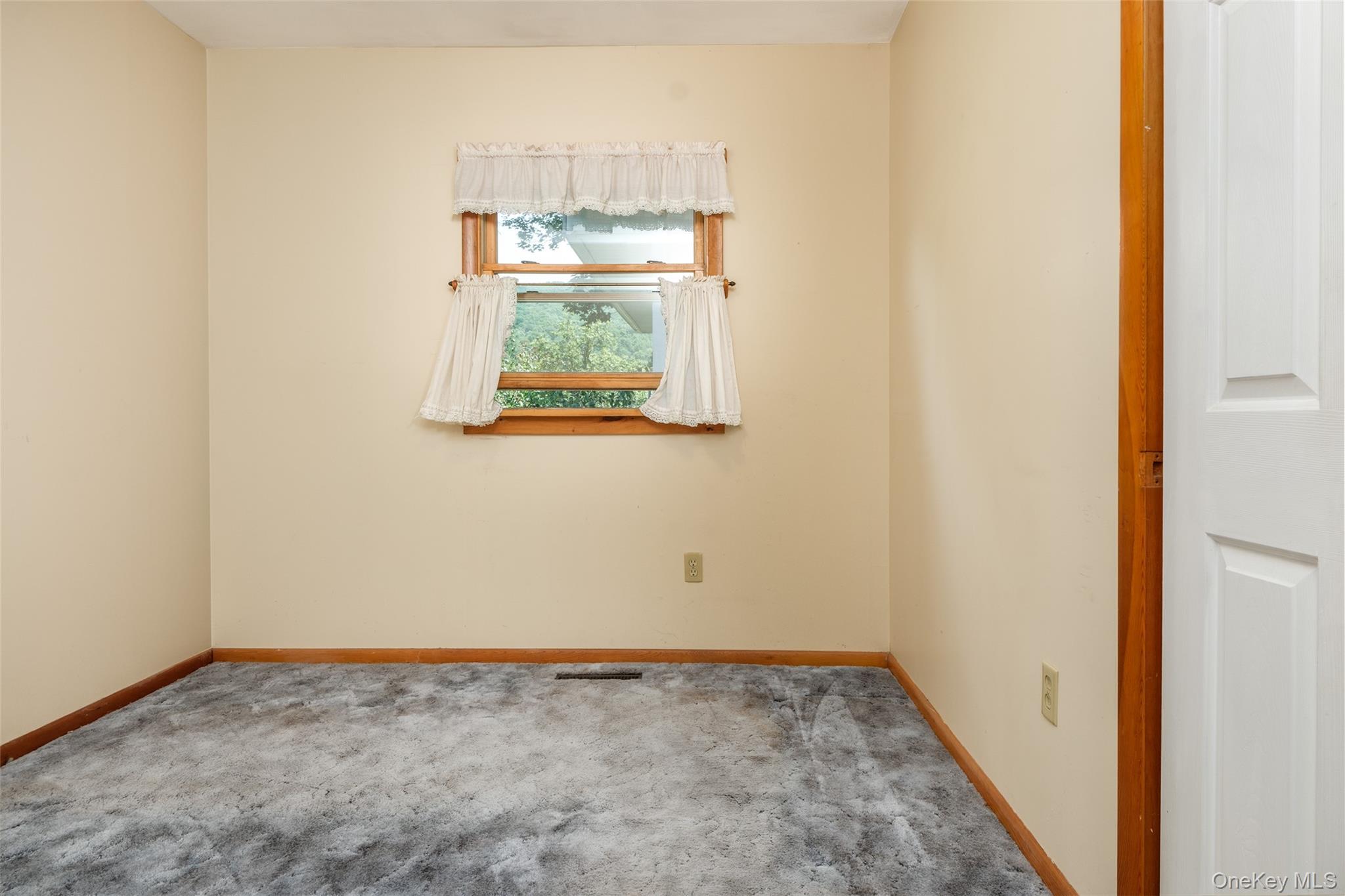 47220 State Highway 10 Property Photo 23