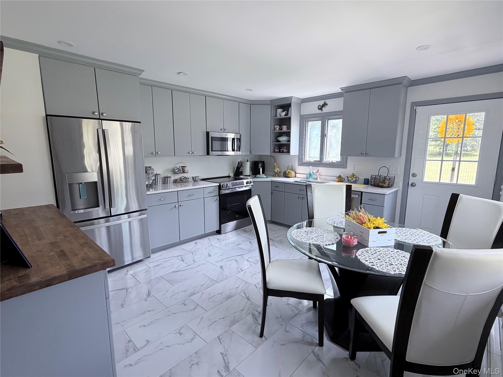 18 George Street Property Photo 6