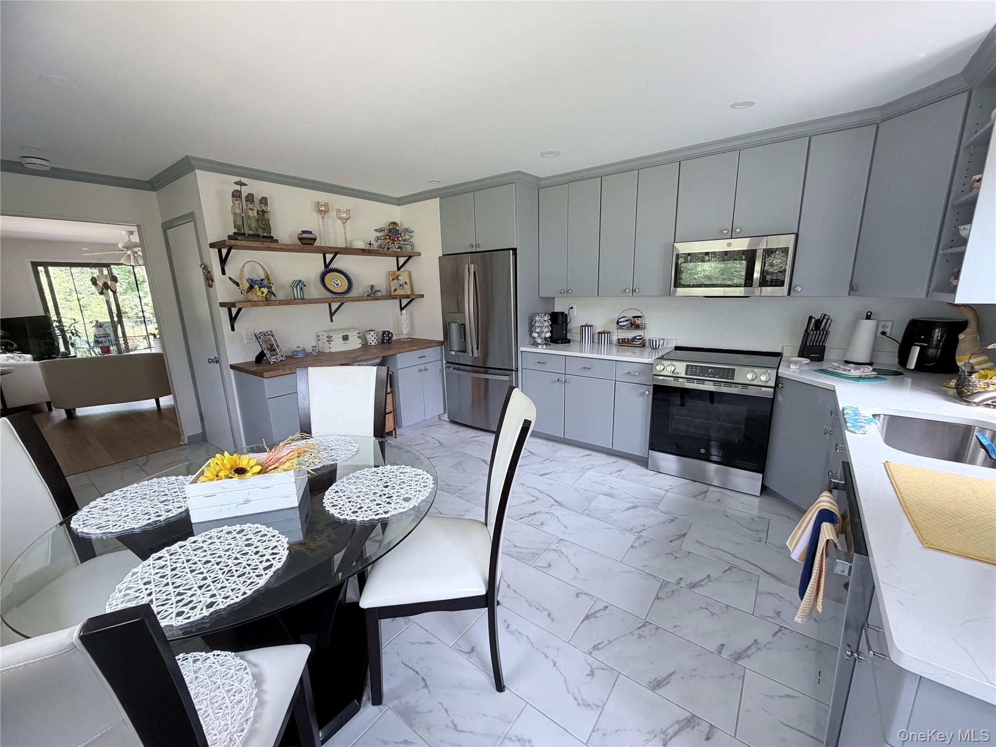 18 George Street Property Photo 7
