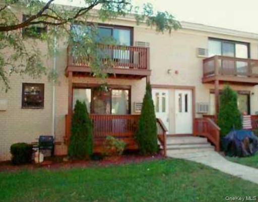 107 Sneden Place 107 Property Photo 1
