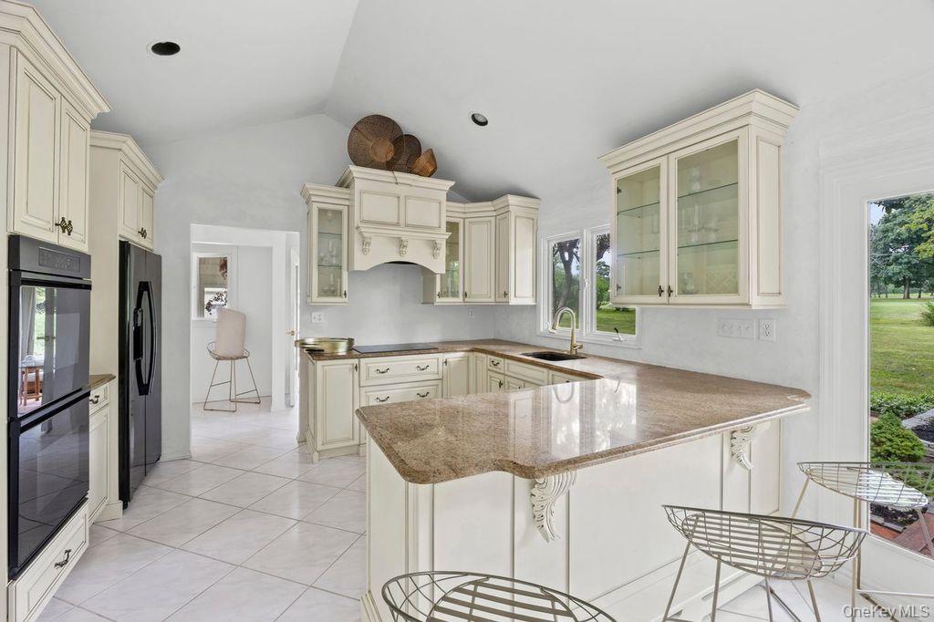30 Fairway Drive Property Photo 9