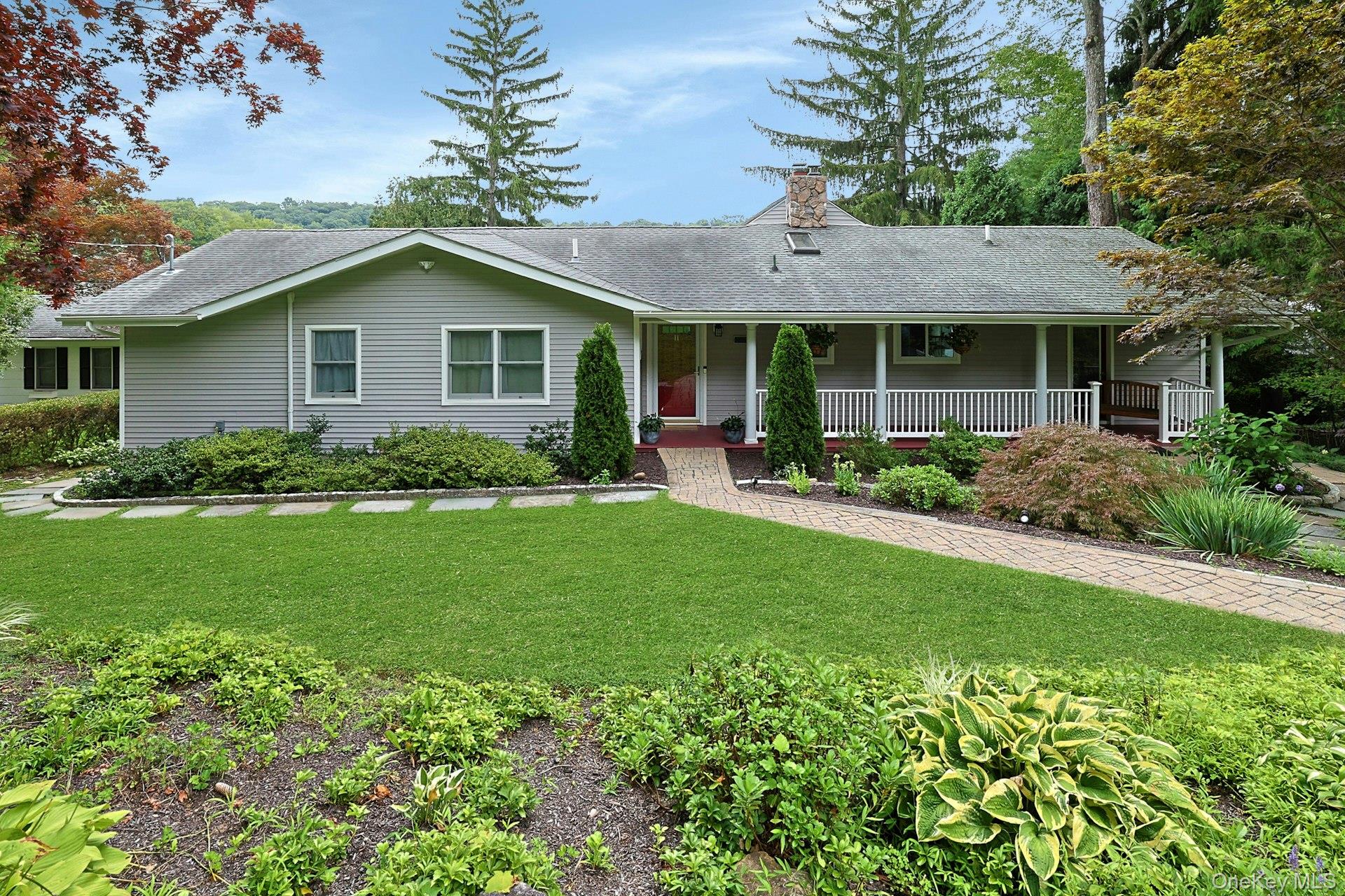 11 Lakeside Road Property Photo 3
