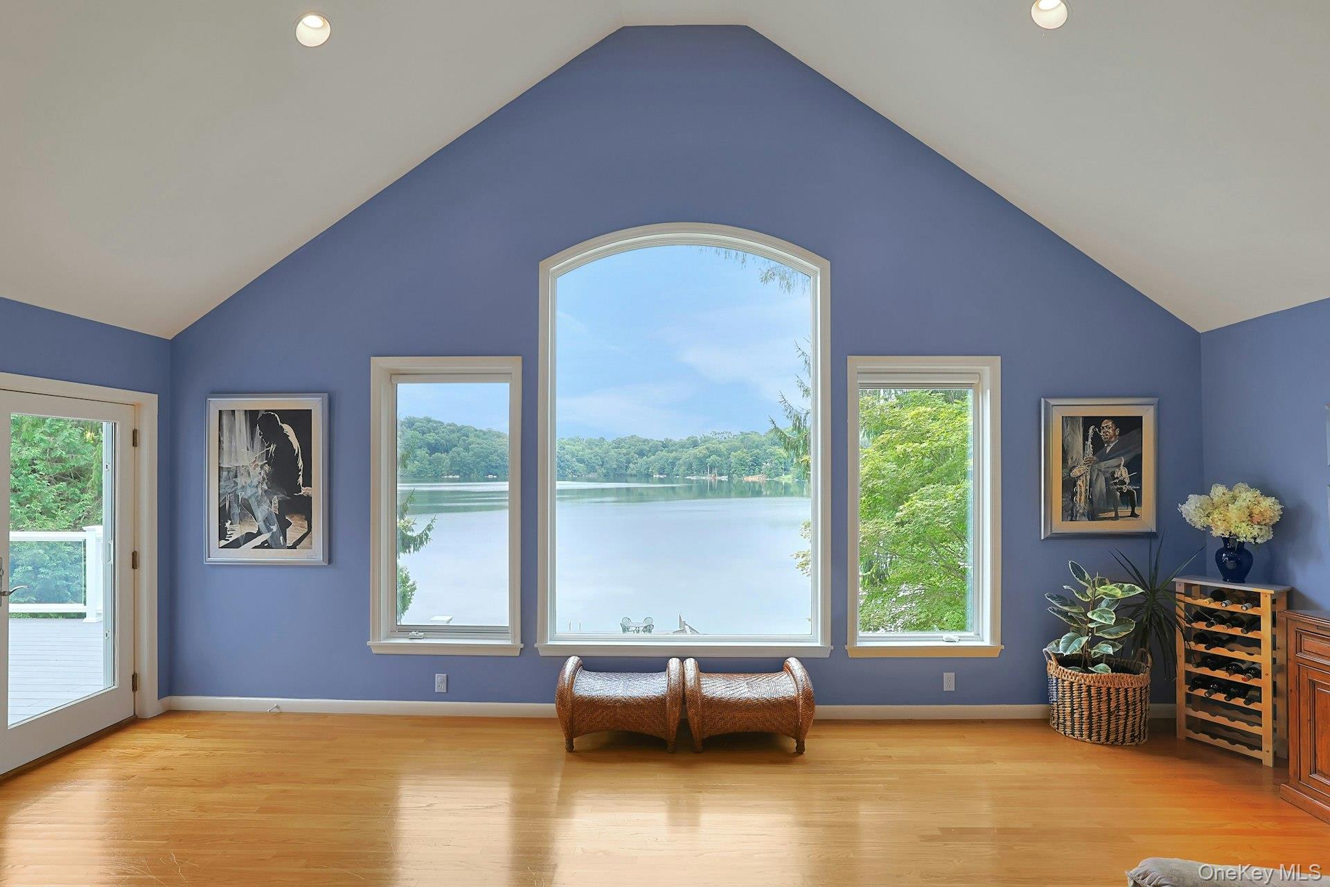11 Lakeside Road Property Photo 8
