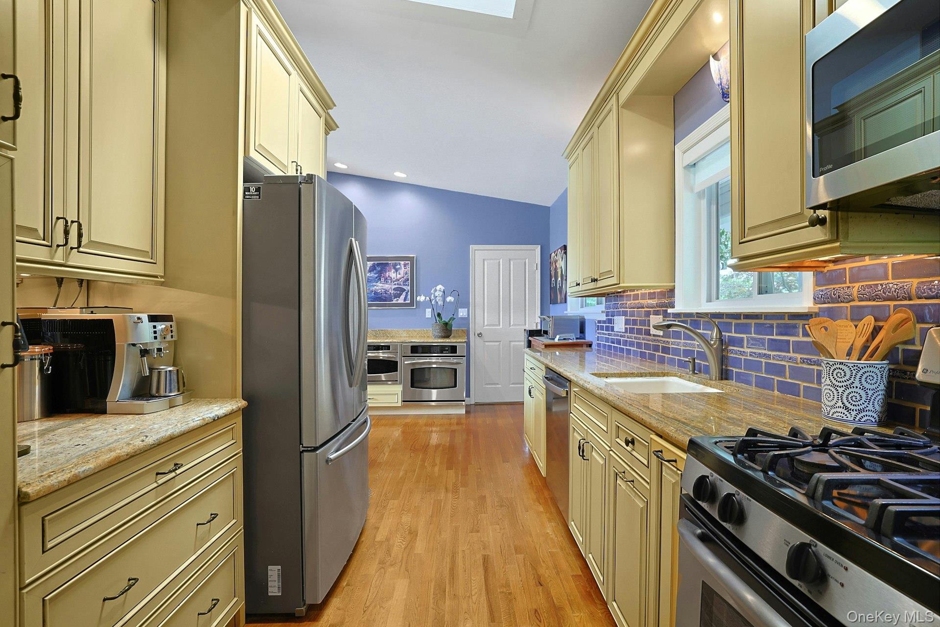 11 Lakeside Road Property Photo 14
