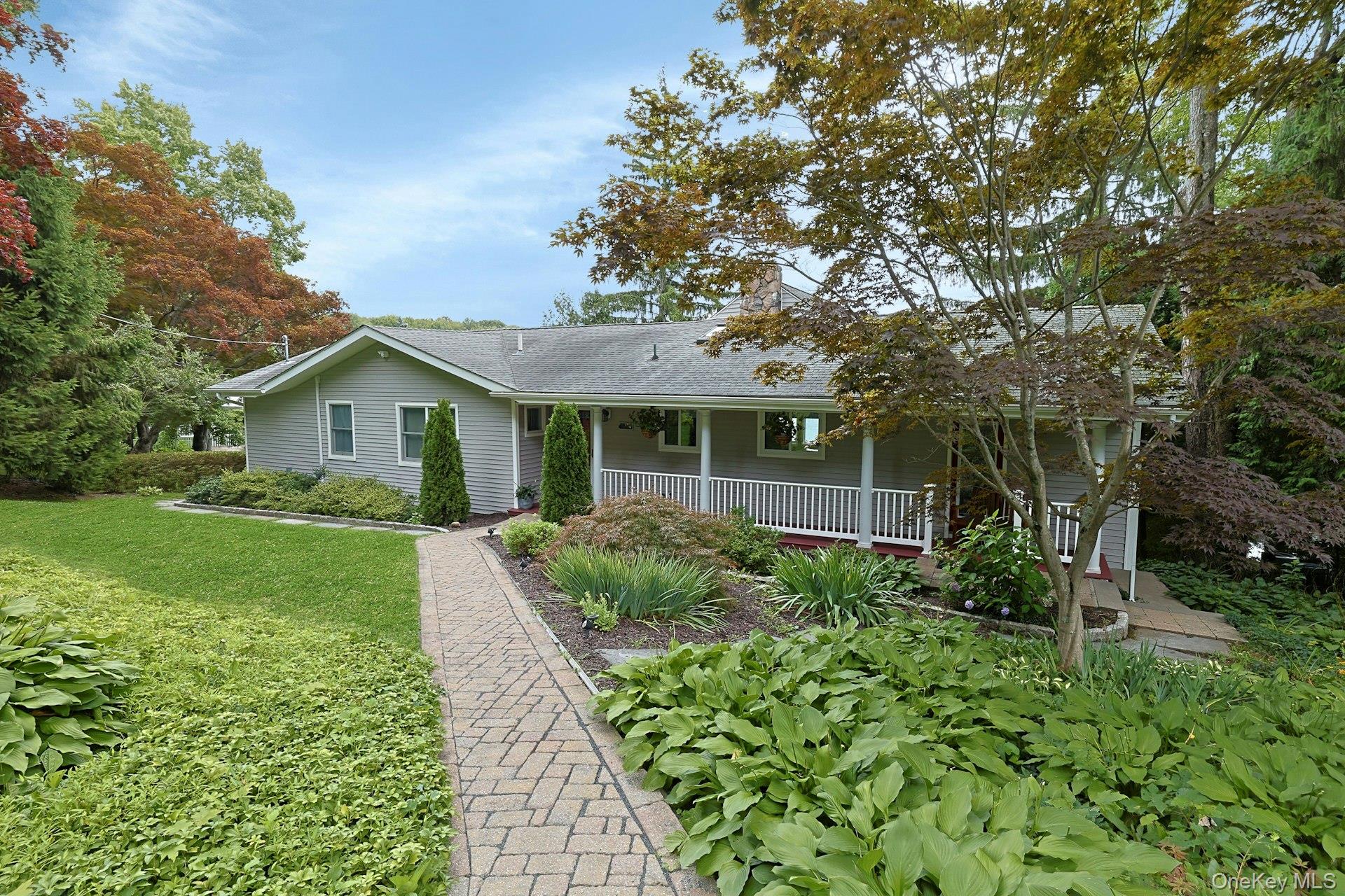 11 Lakeside Road Property Photo 40