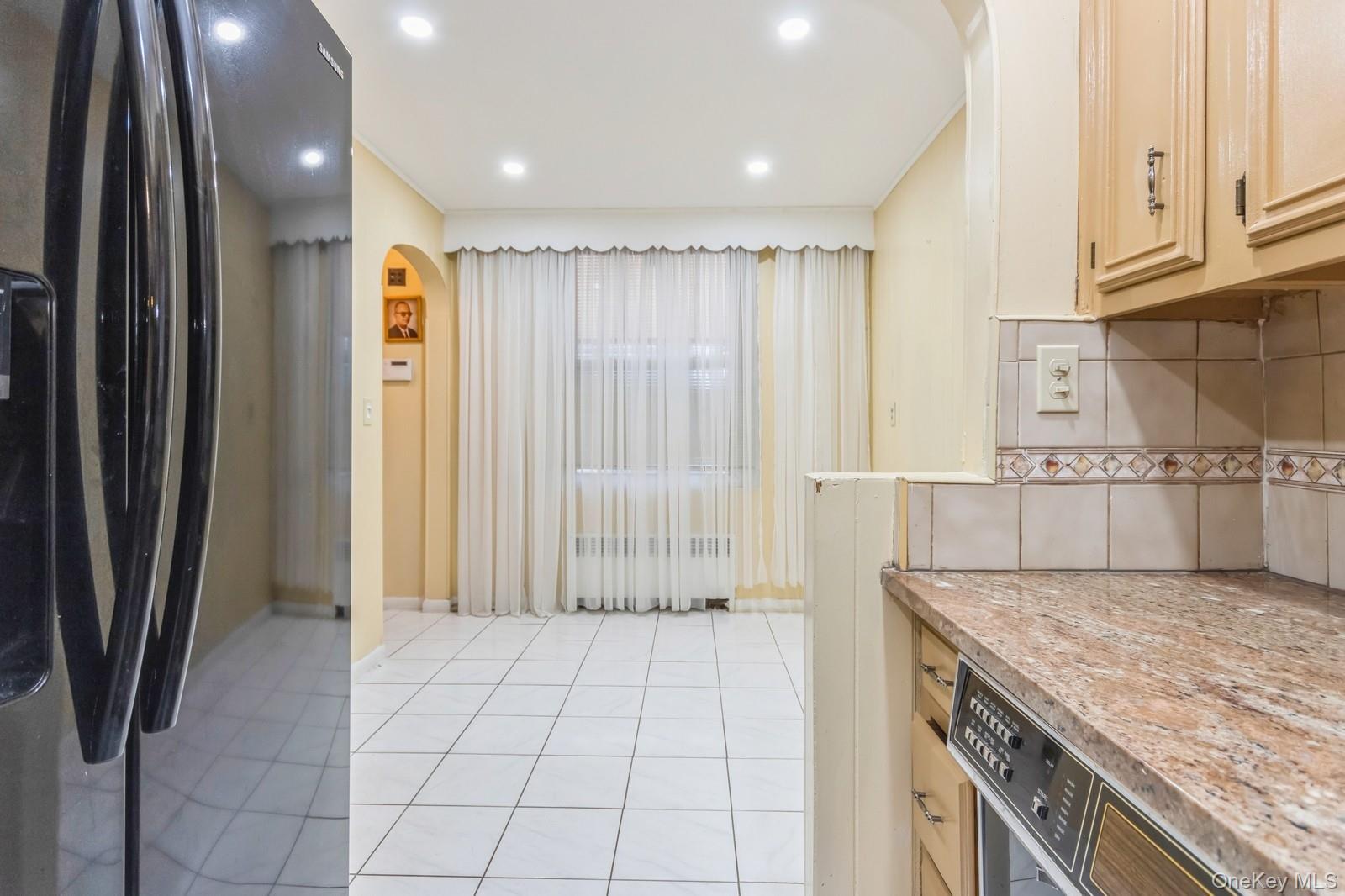 4121 Grace Avenue Property Photo 8