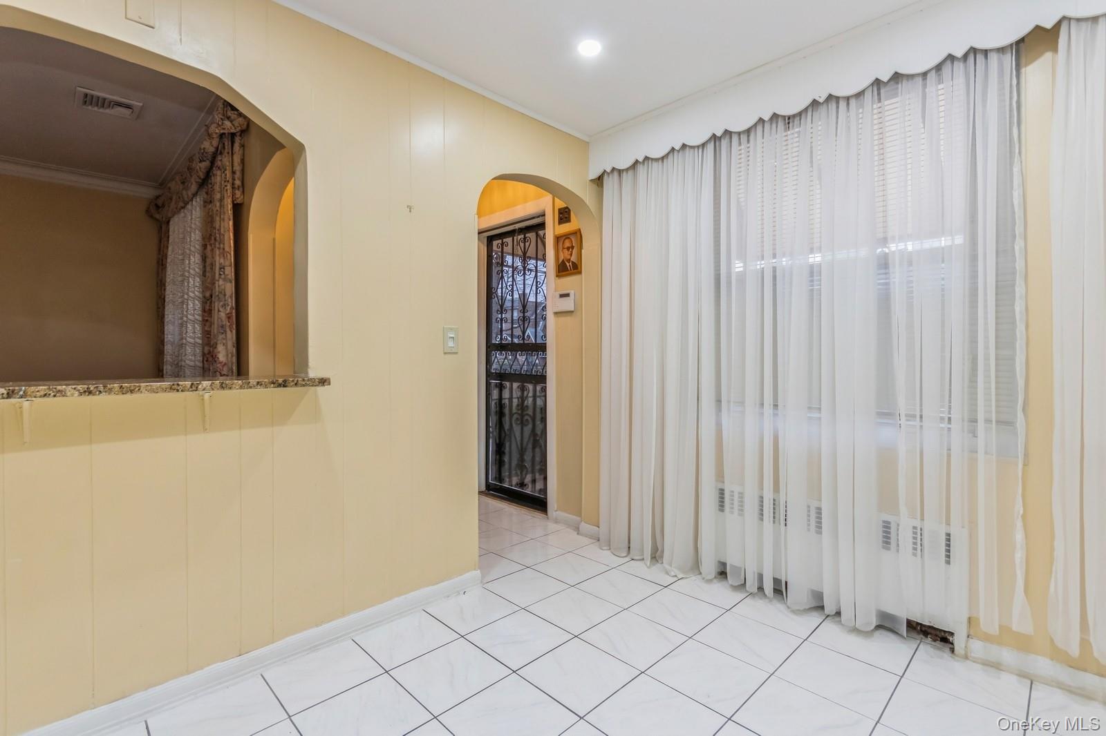 4121 Grace Avenue Property Photo 11