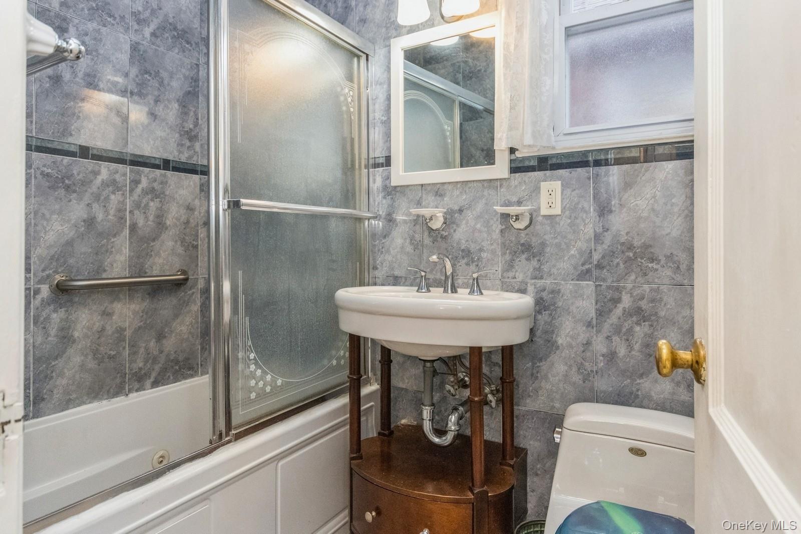 4121 Grace Avenue Property Photo 12