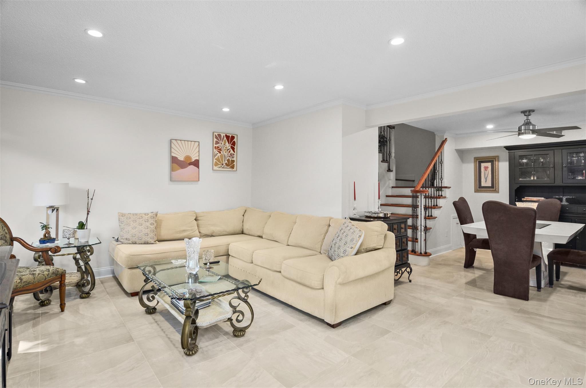 236 Springmeadow Drive B Property Photo 5