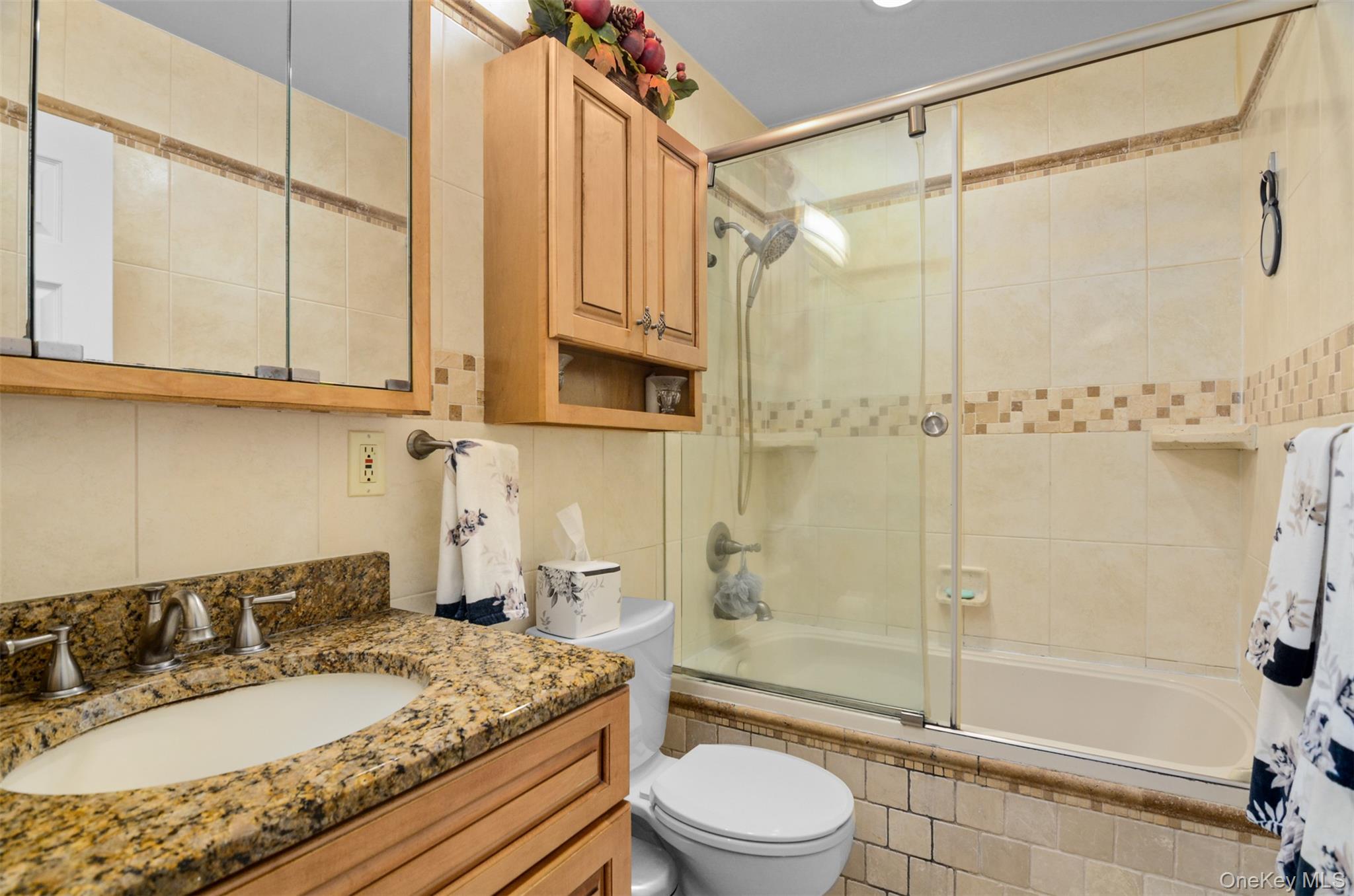236 Springmeadow Drive B Property Photo 14