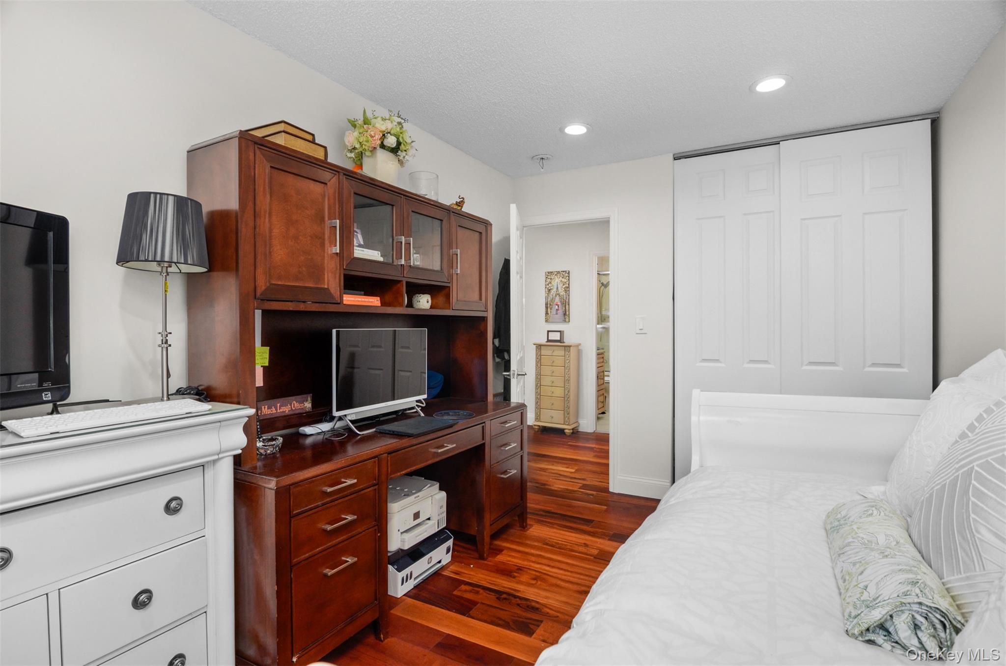 236 Springmeadow Drive B Property Photo 16