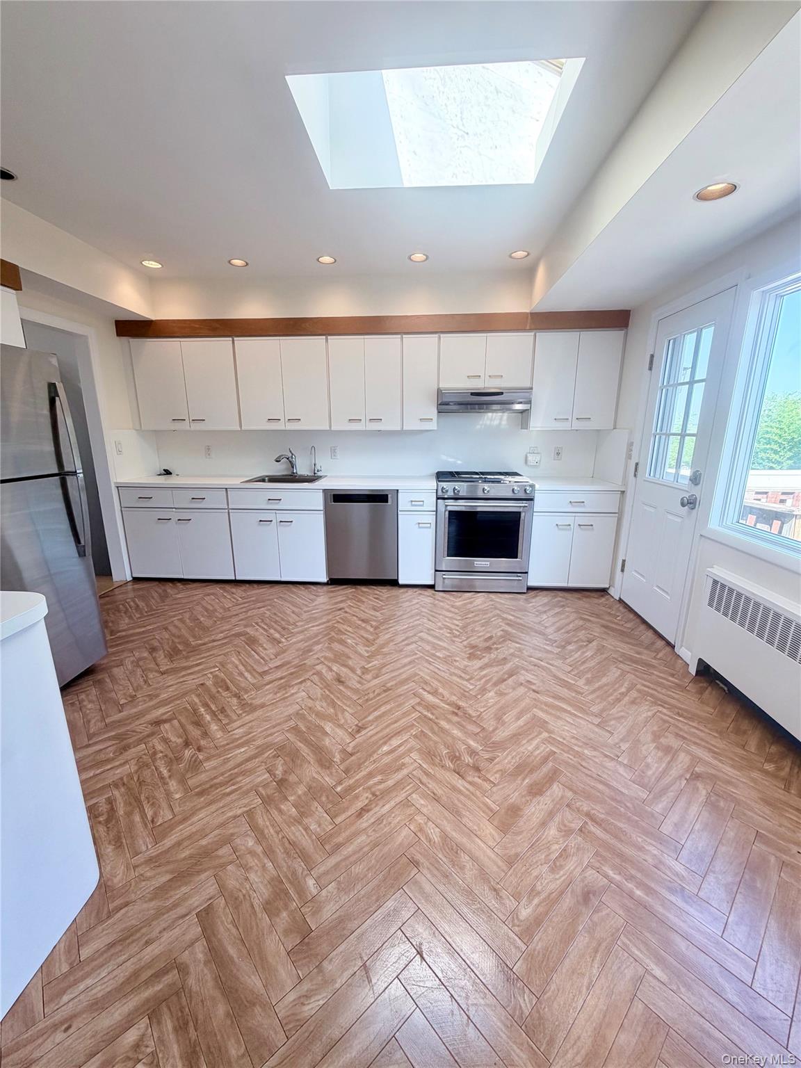 821 Channel Road Property Photo 6