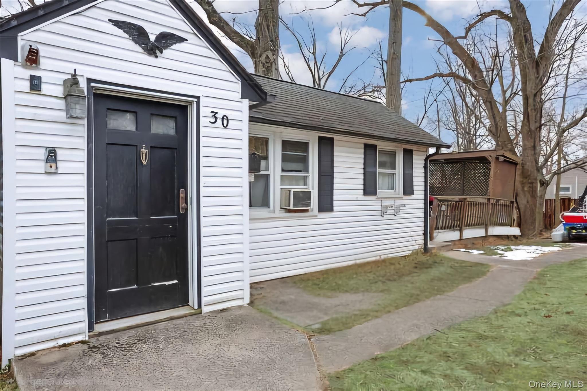 30 Lindbergh Lane Property Photo 3