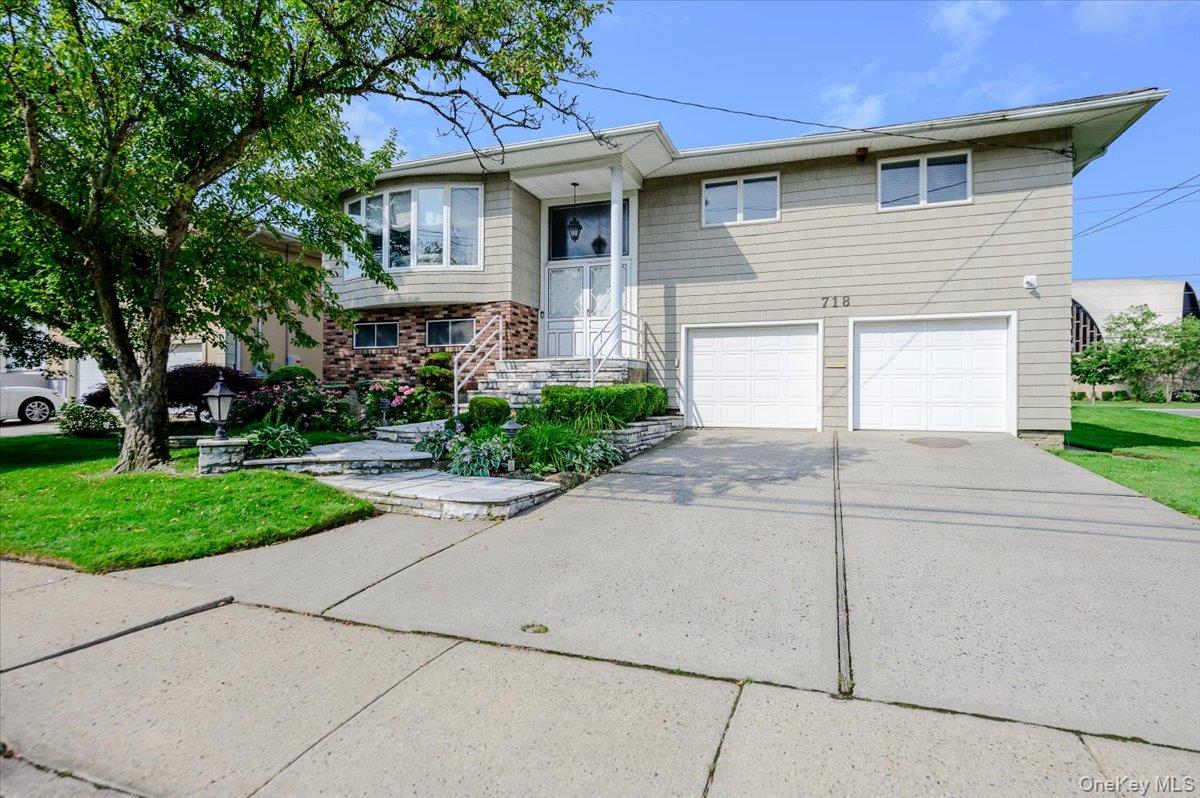 718 Arbuckle Avenue Property Photo 1