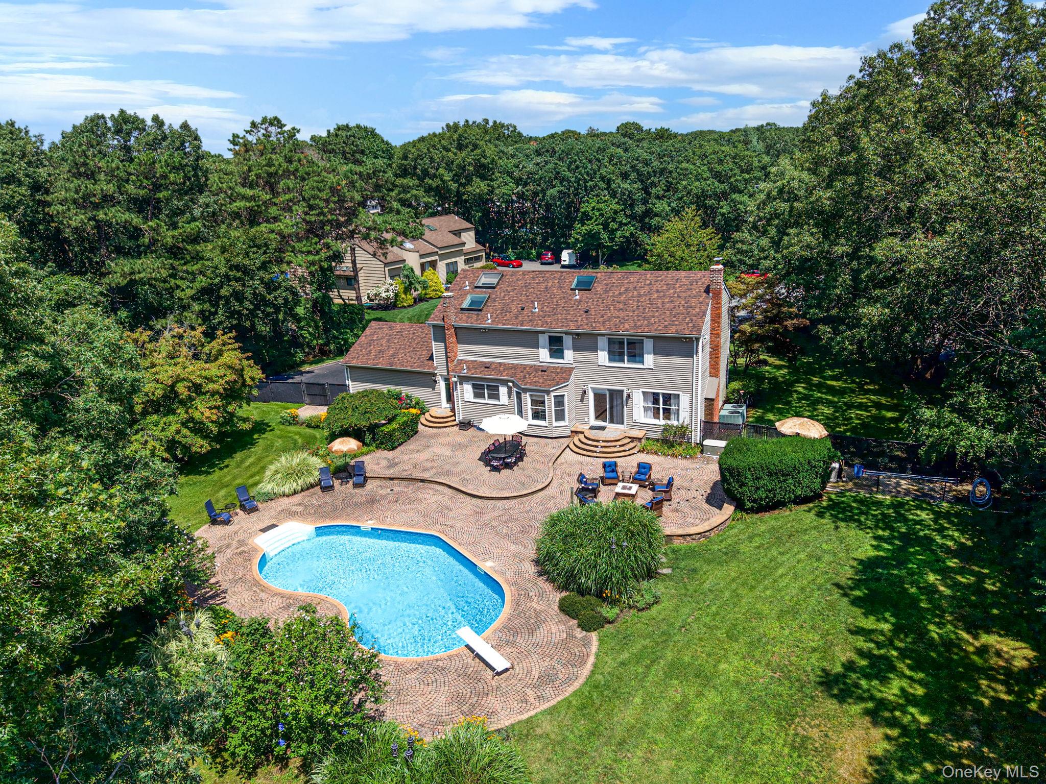 4 Saybrook Court Property Photo 7