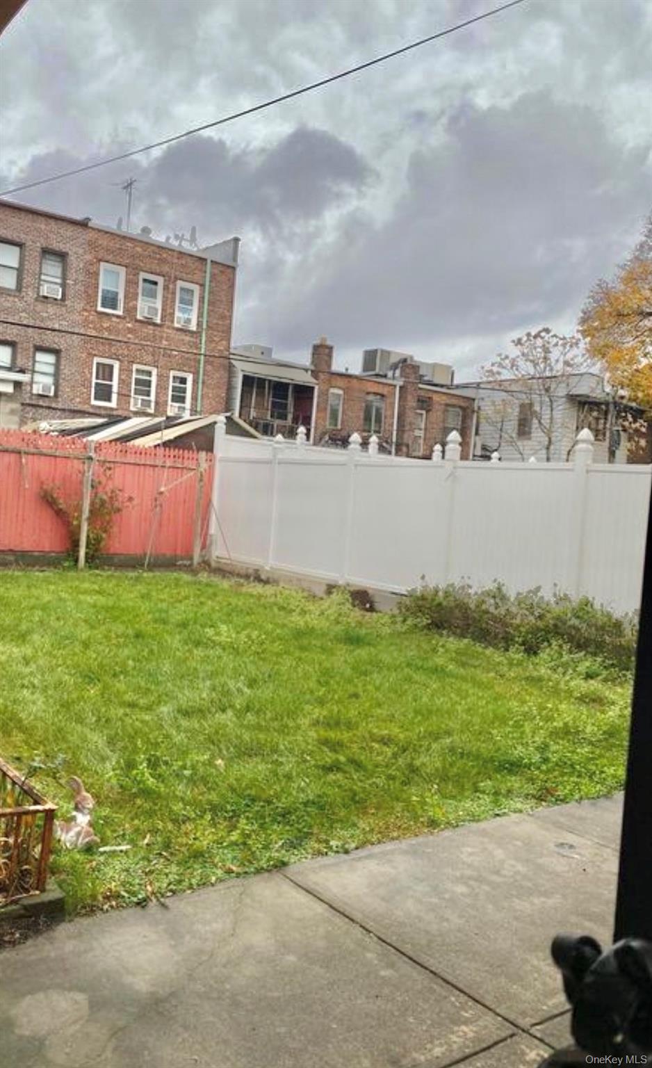 4122 163rd Street Property Photo 9