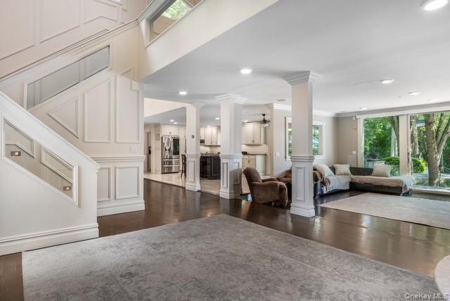 6 Fox Hunt Court Property Photo 8