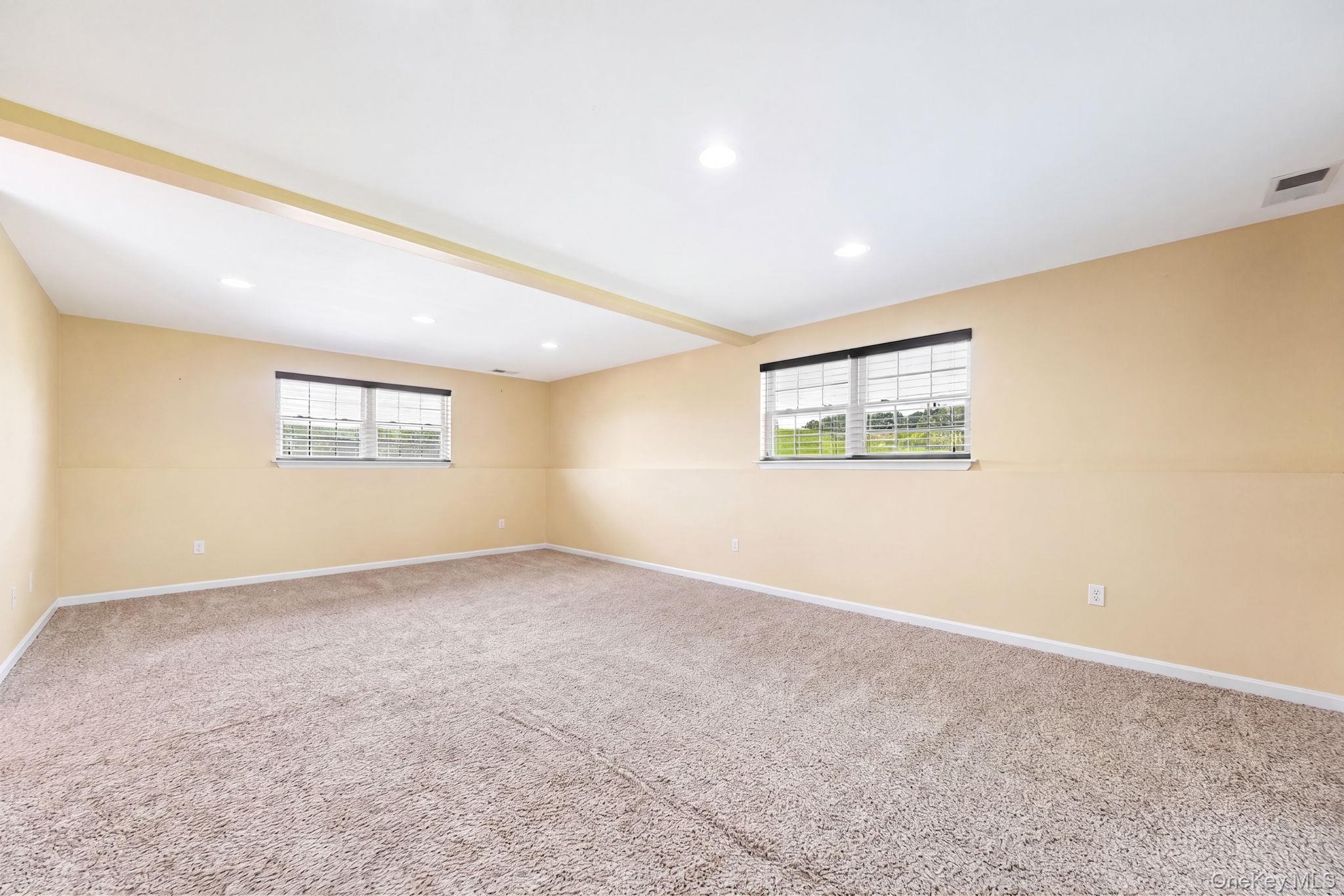 573 Dubois Road Property Photo 19