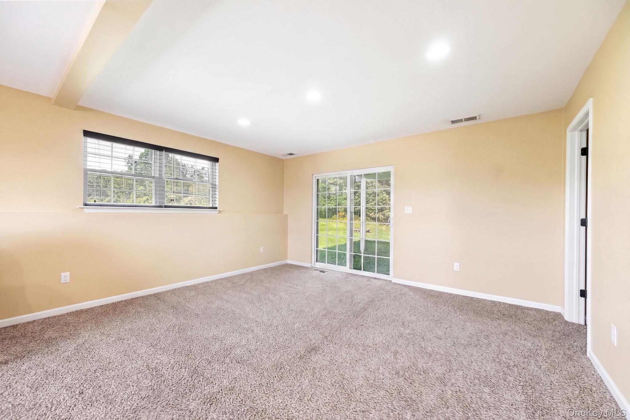 573 Dubois Road Property Photo 20