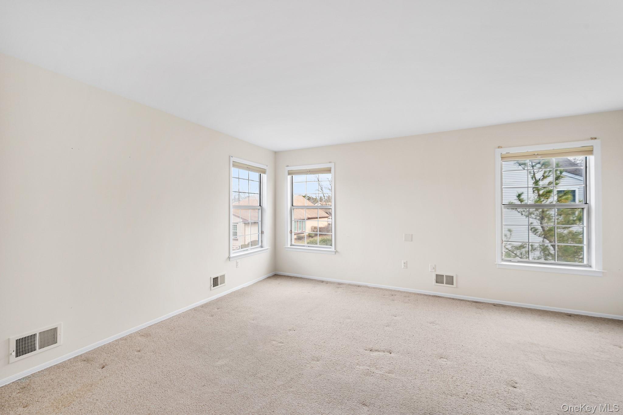 11d Rothwell Drive Property Photo 7