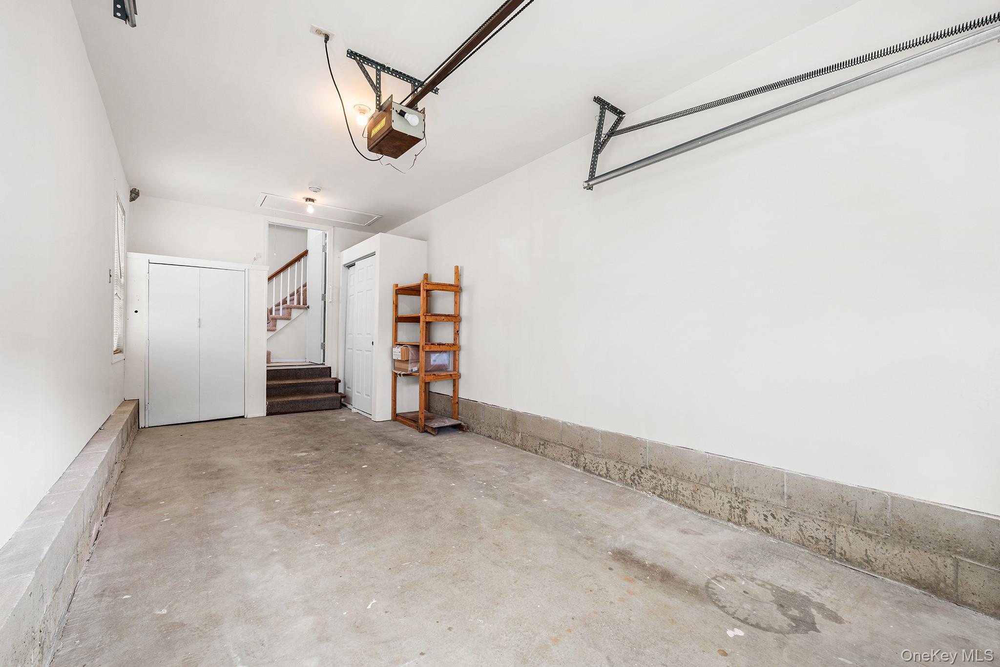 11d Rothwell Drive Property Photo 11