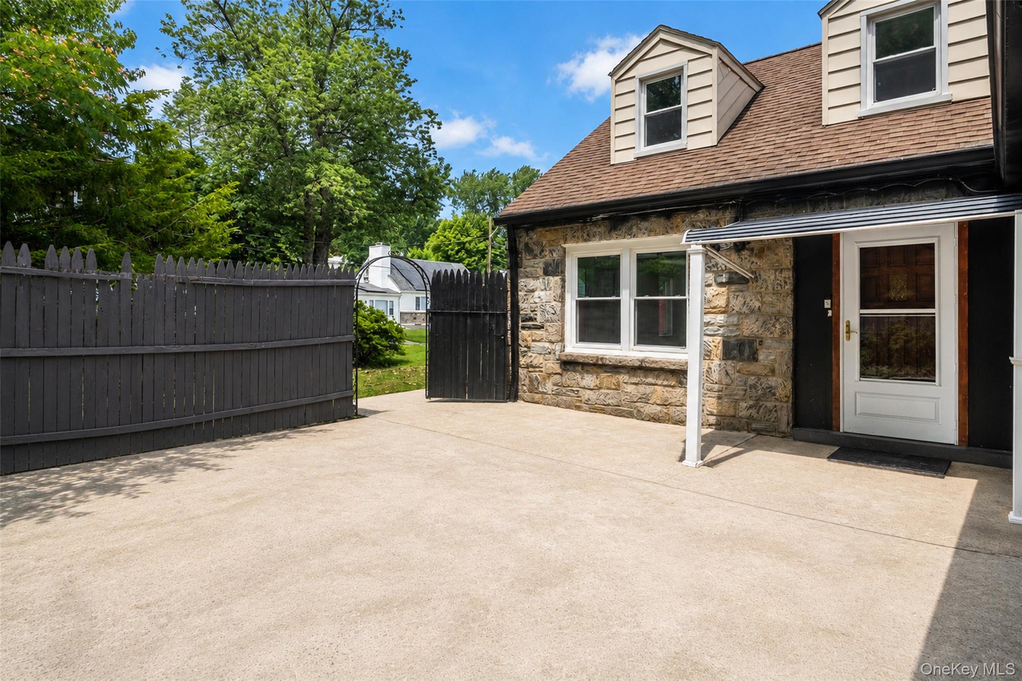 6 Truman Avenue Property Photo 34