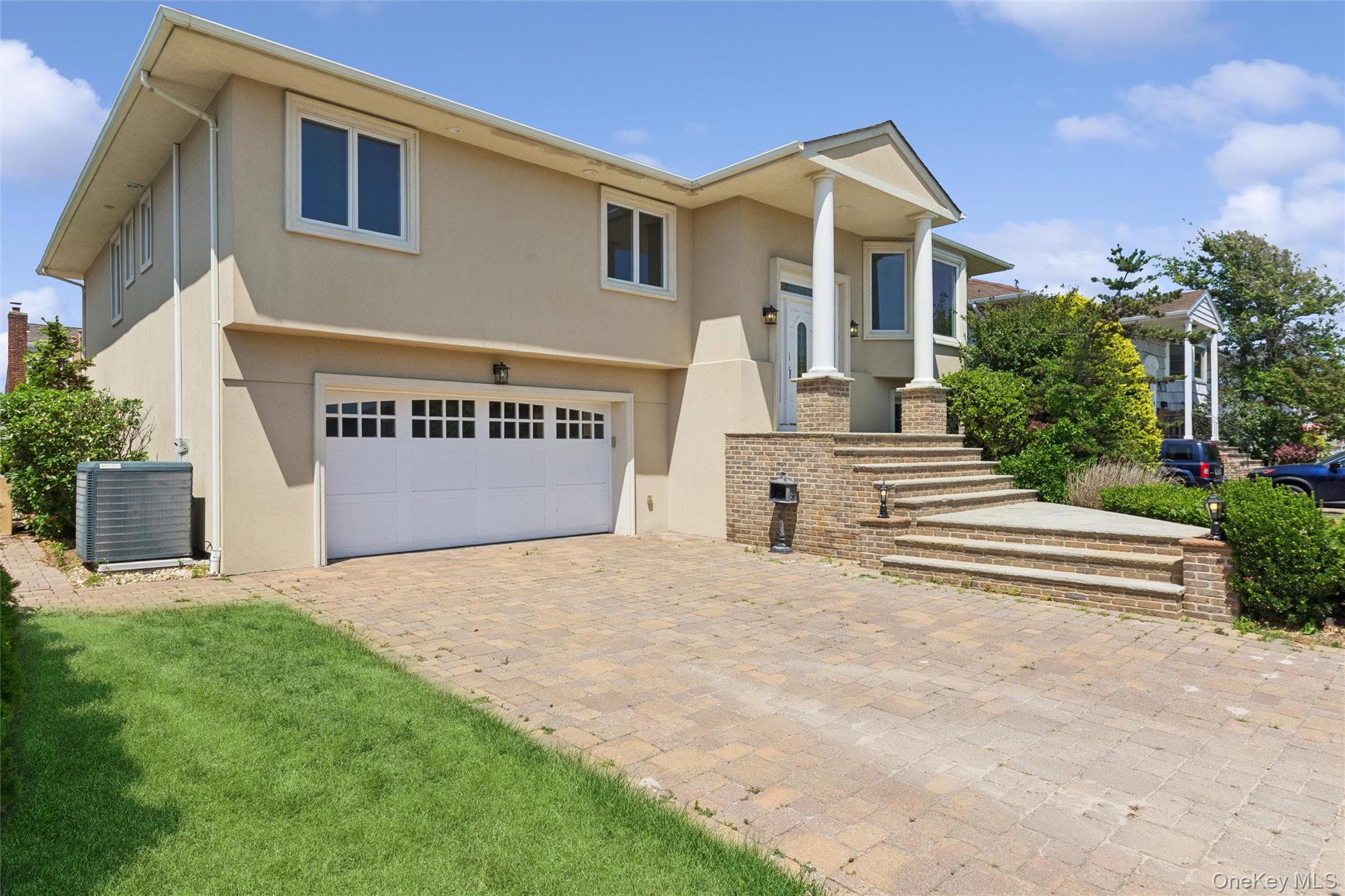 1328 Park Street Property Photo 2