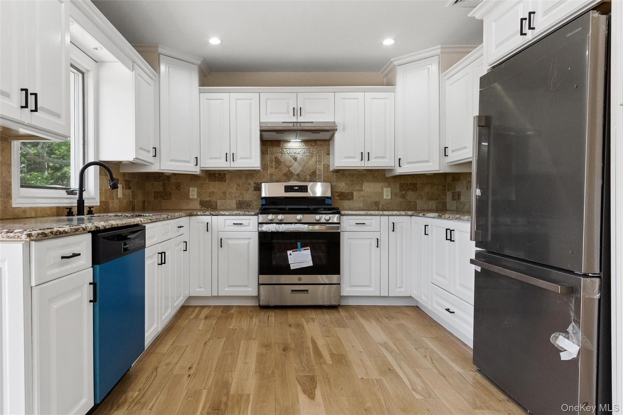 1328 Park Street Property Photo 7
