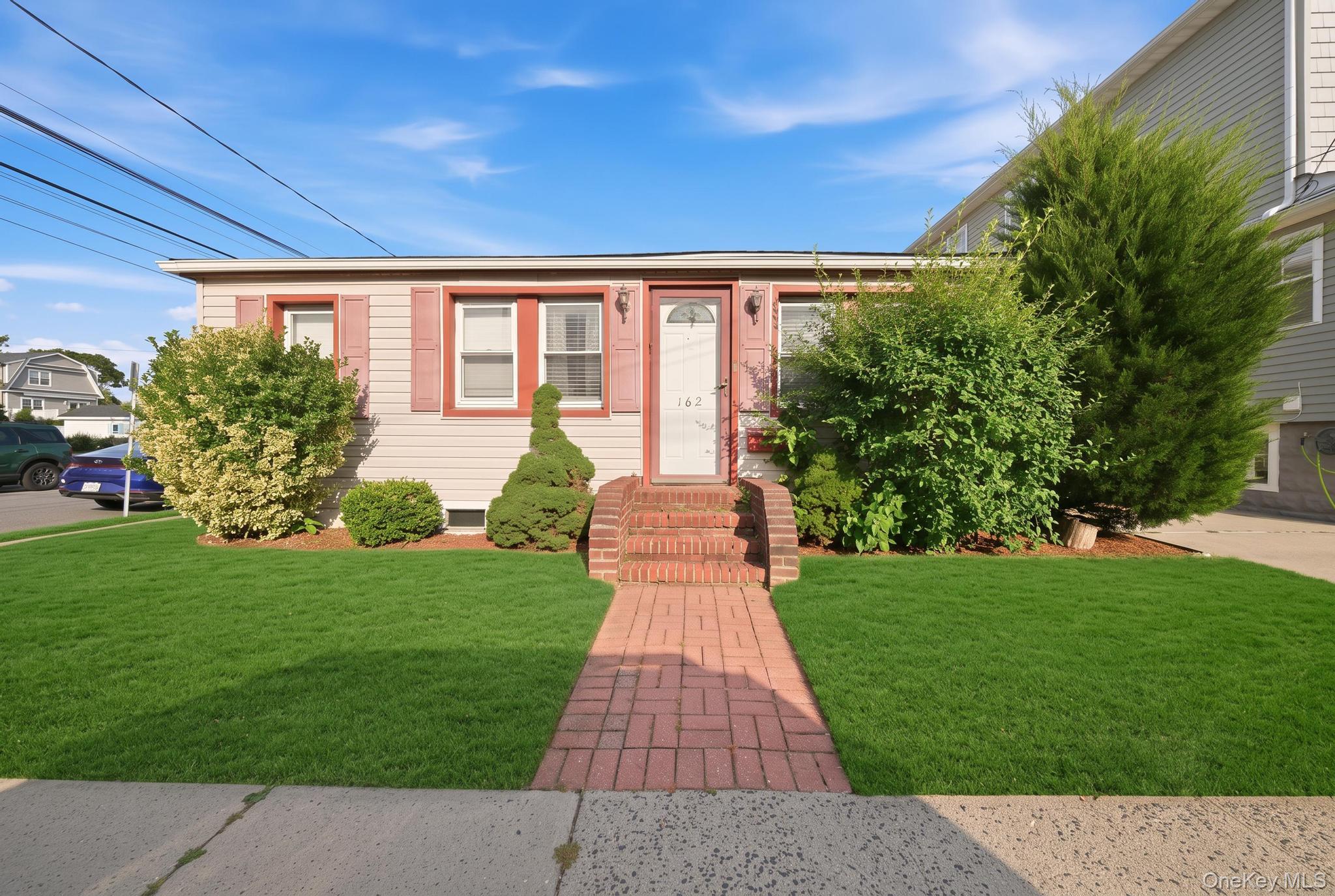162 Baisley Avenue Property Photo 1