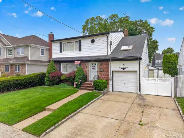 1769 W End Avenue Property Photo 1