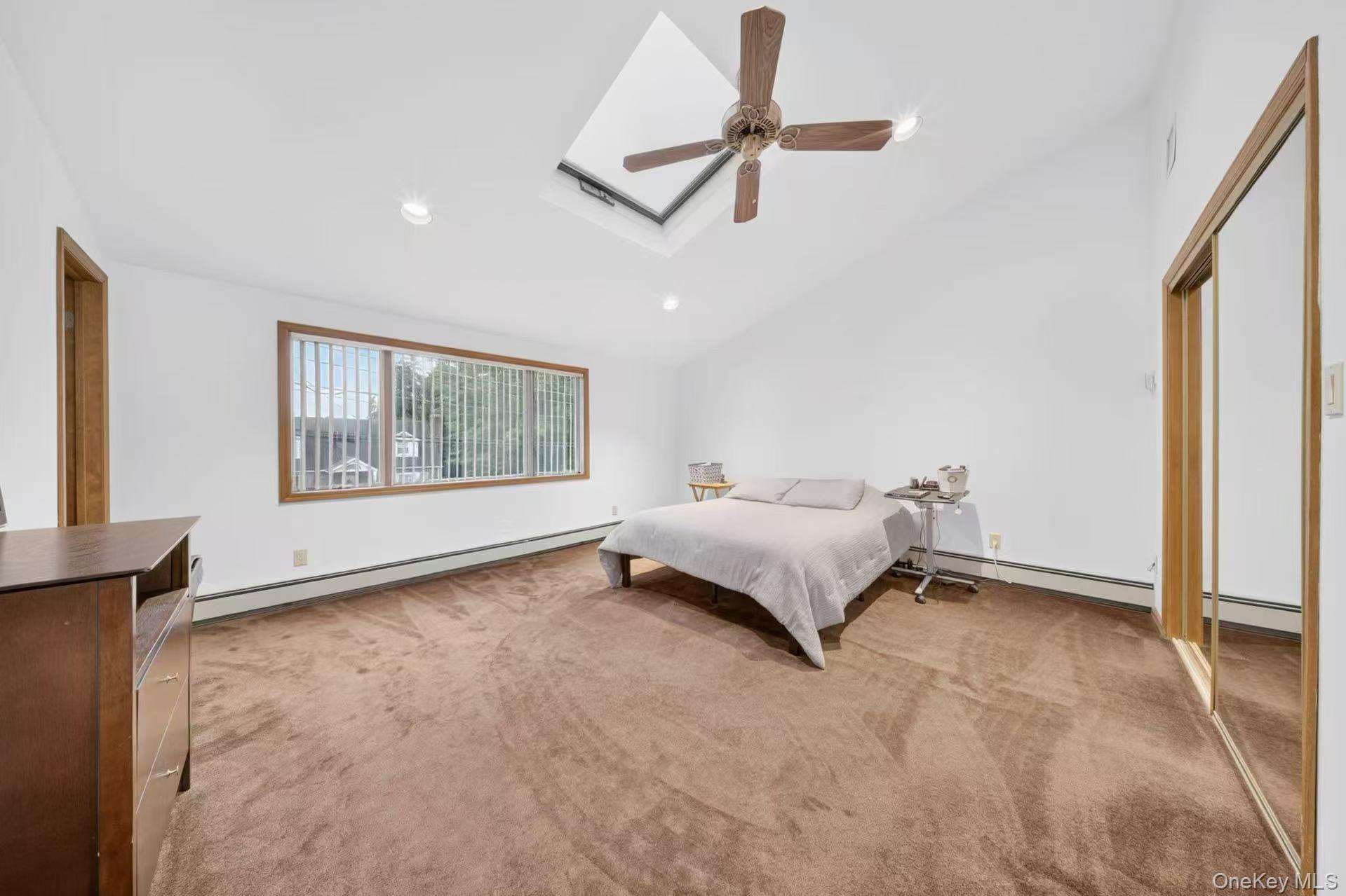 1769 W End Avenue Property Photo 8