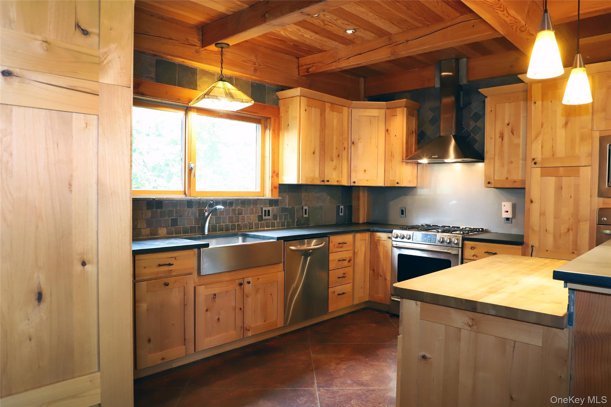 5 Prospect Street Property Photo 8