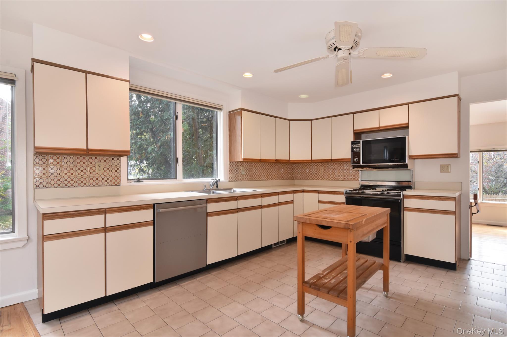 42 Ravensdale Road Property Photo 12