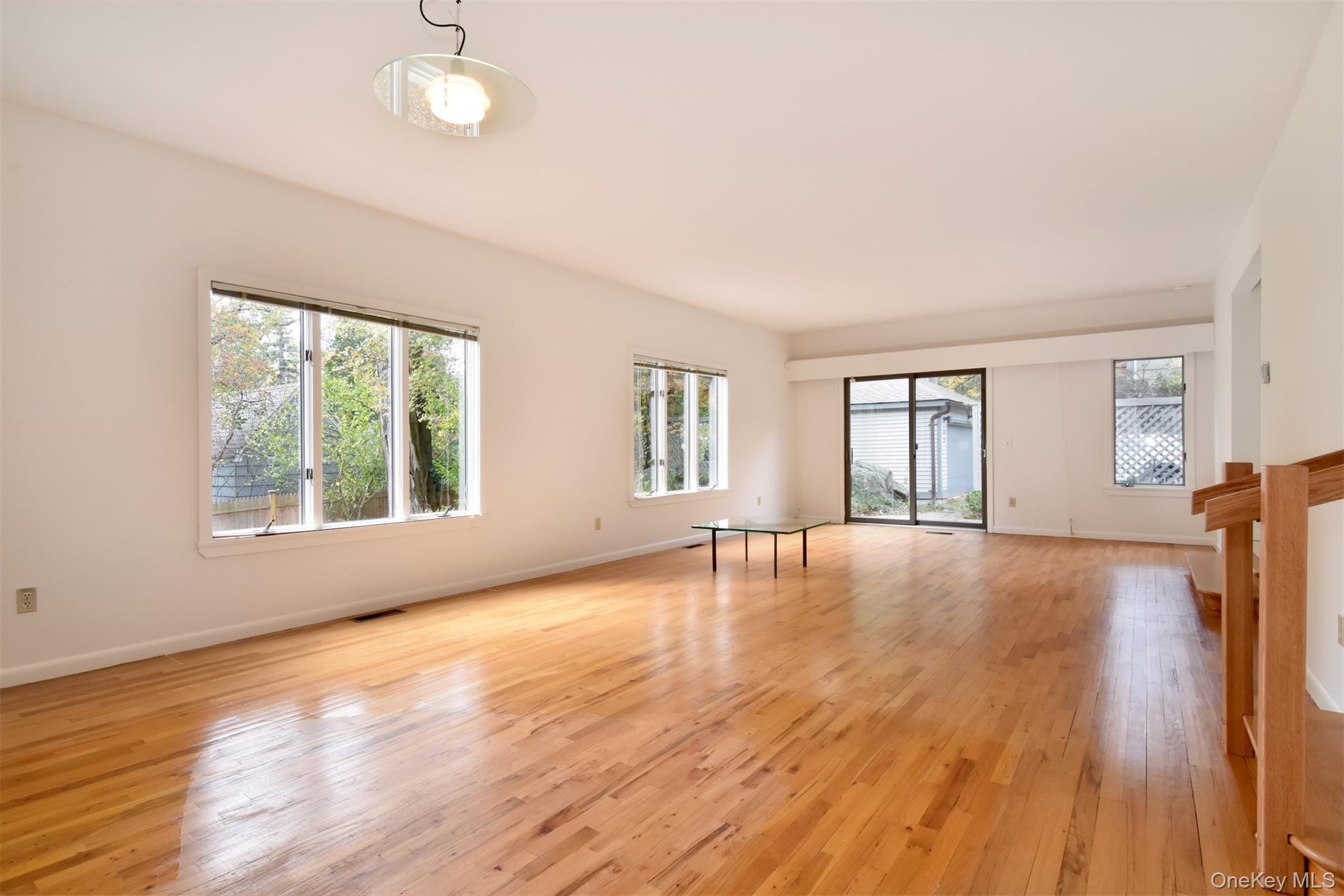 42 Ravensdale Road Property Photo 37