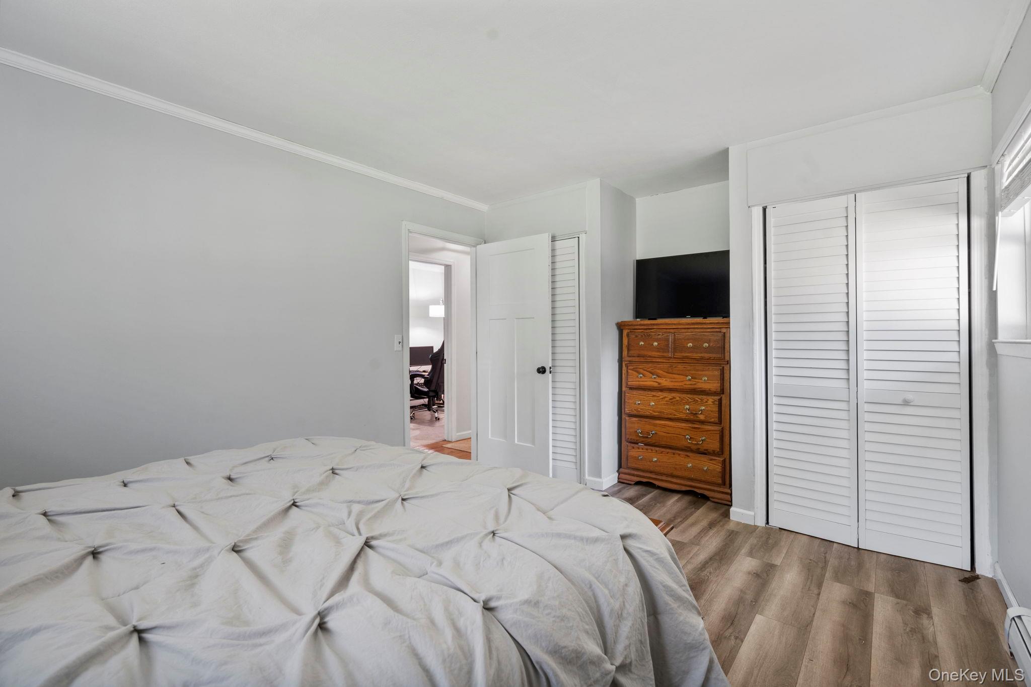 28 Yaphank Avenue Property Photo 16
