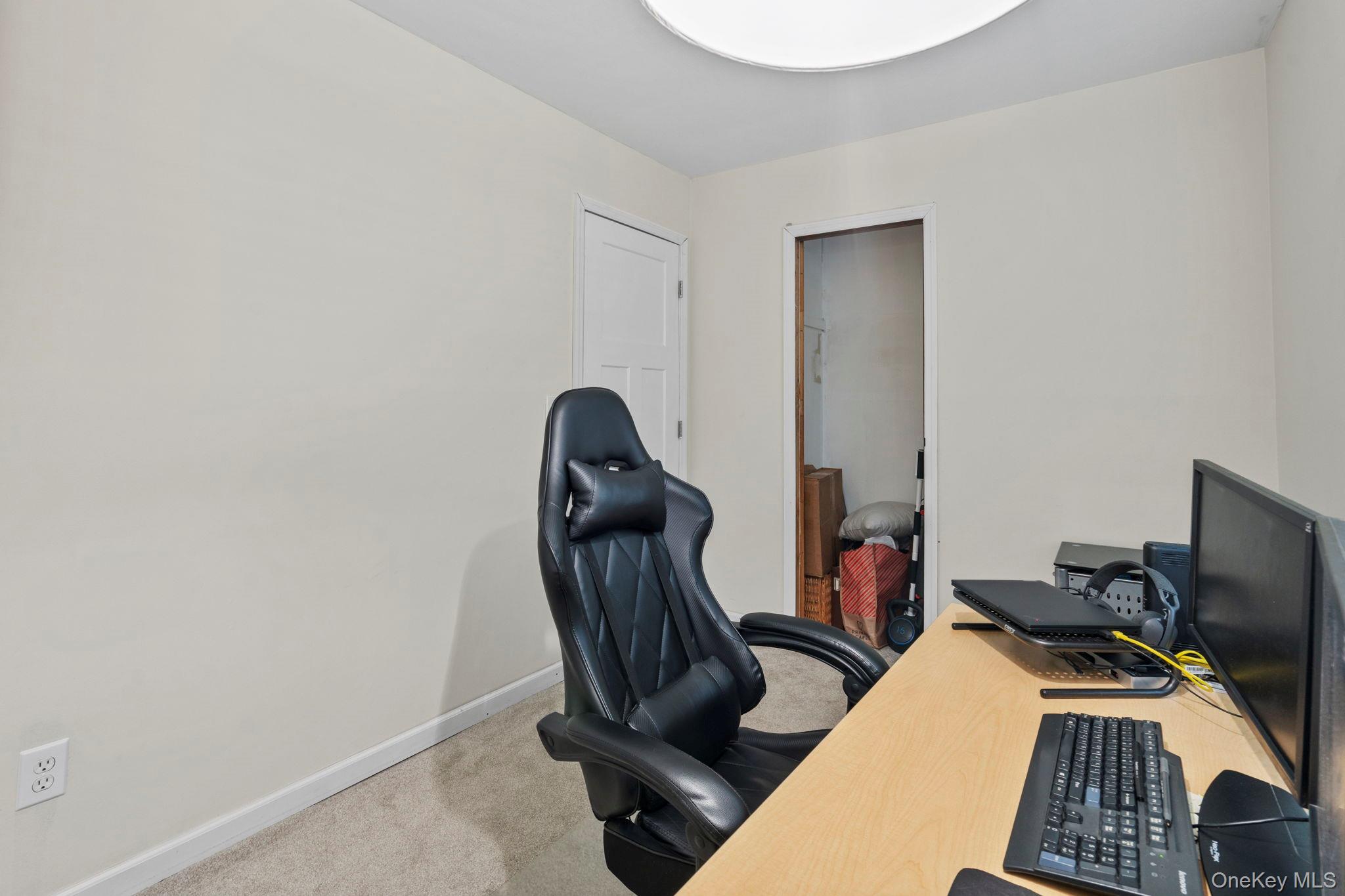 28 Yaphank Avenue Property Photo 18