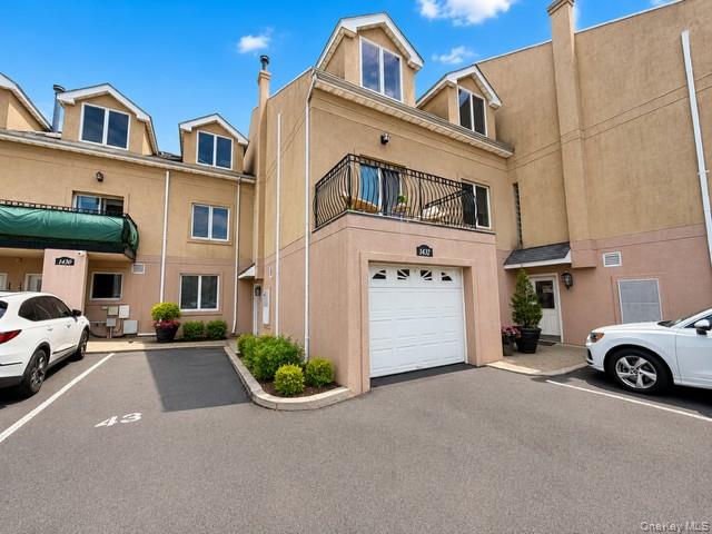 1432 Outlook Avenue 3 Property Photo 3