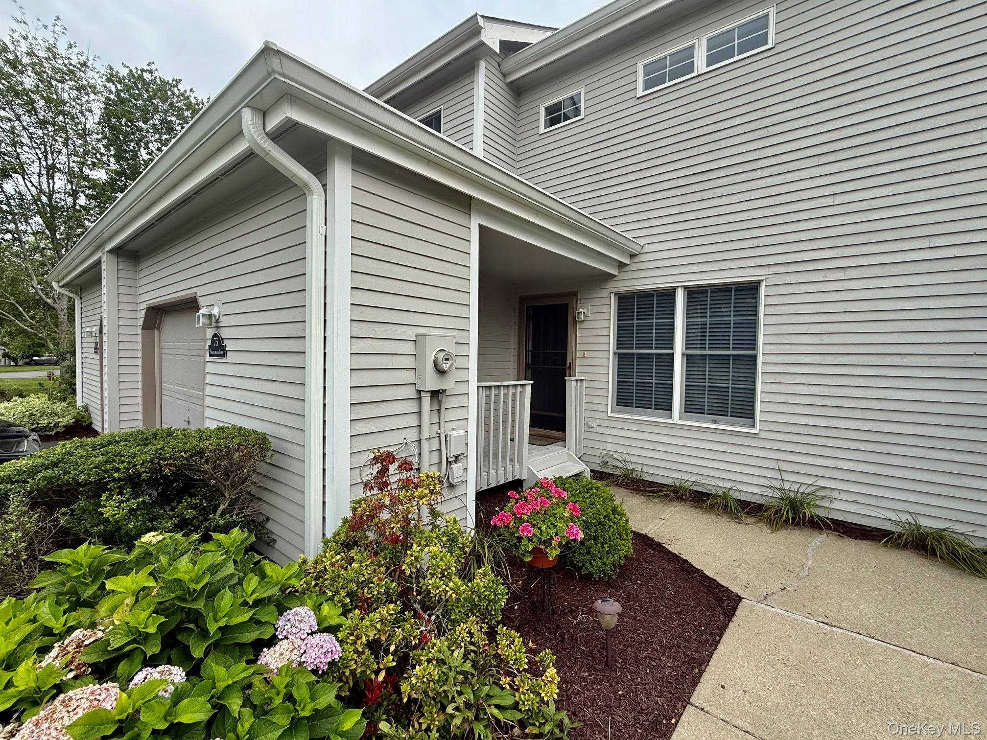 73 Sandalwood Lane Property Photo 2