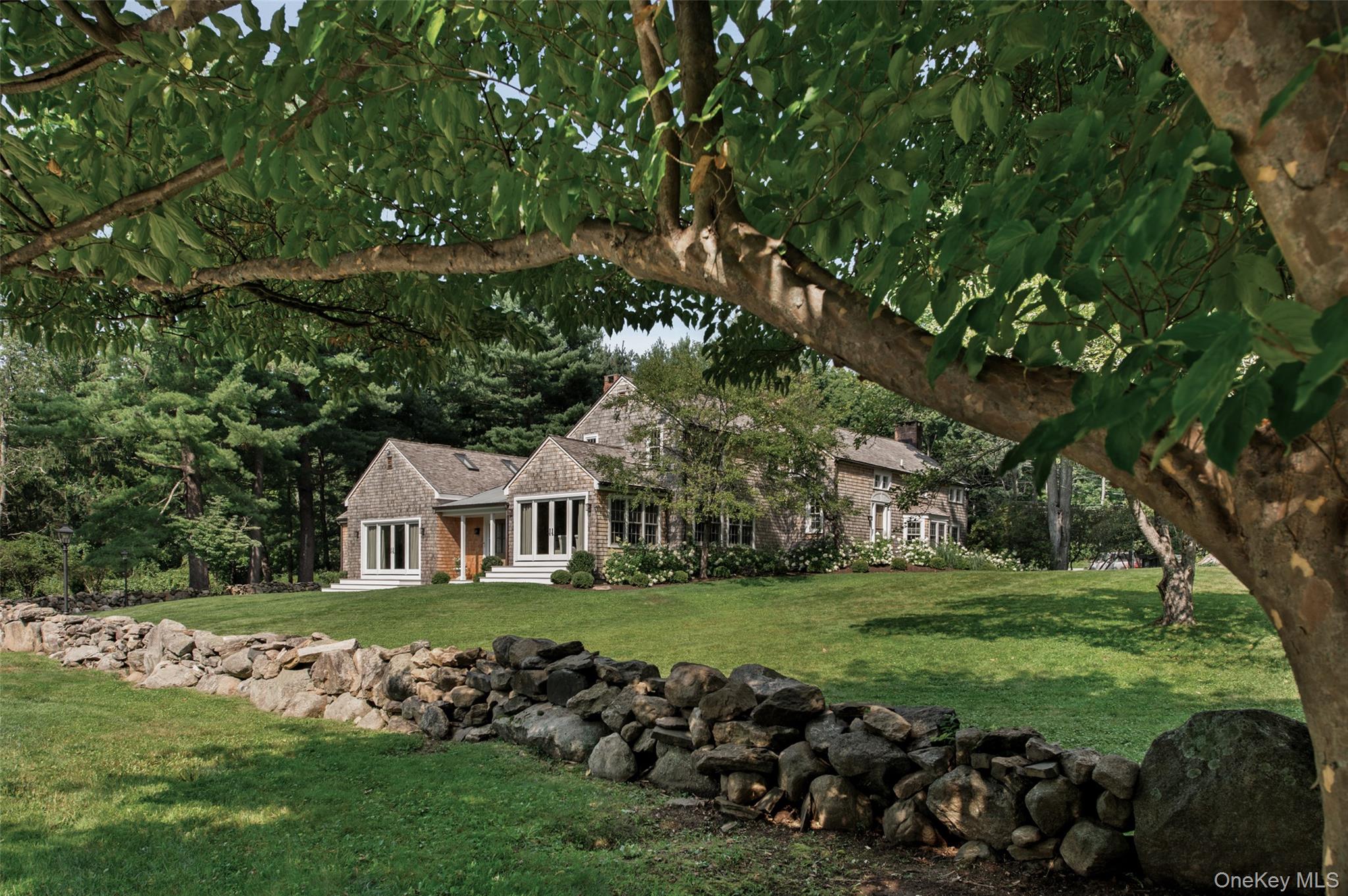 156 Old Stone Hill Road Property Photo 2