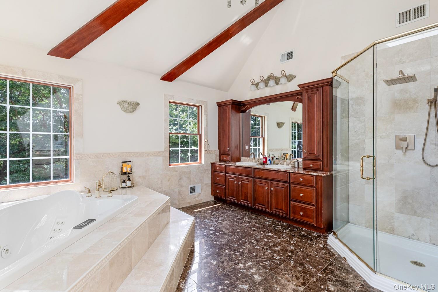 12 Mondavi Lane Property Photo 28