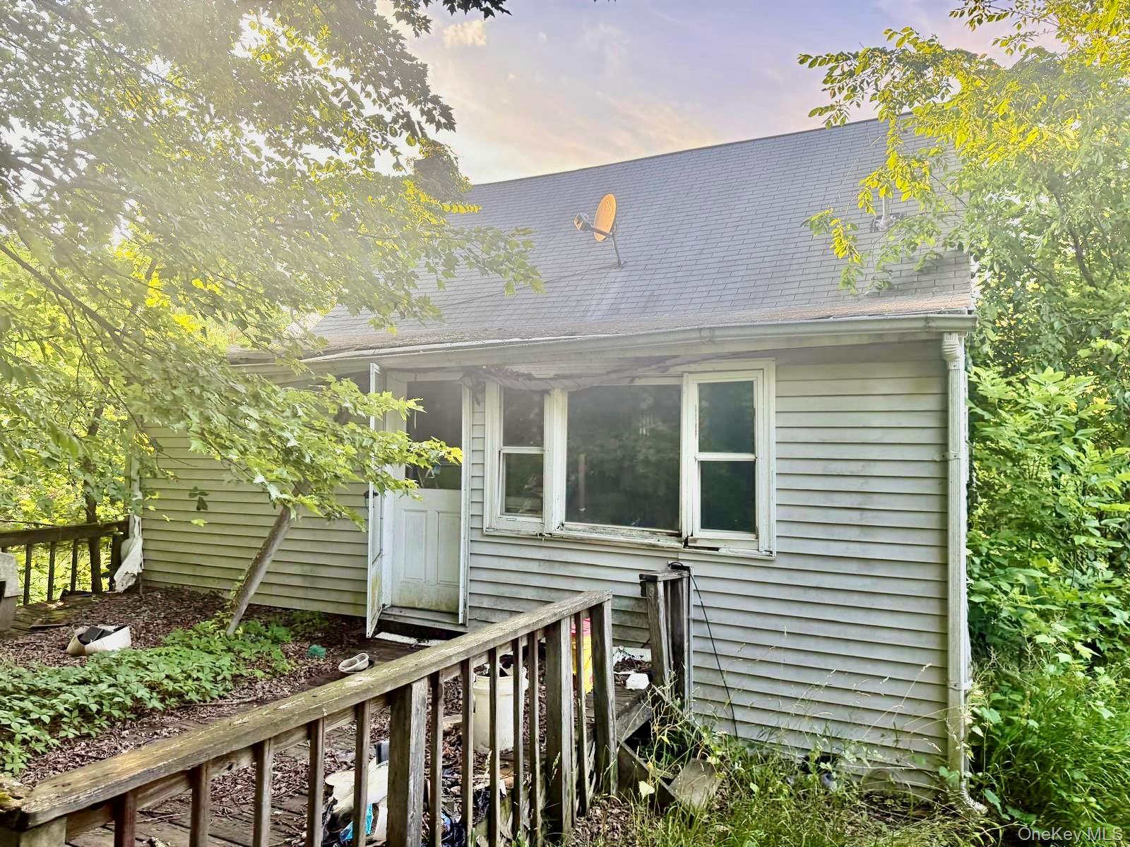 933 South Street Property Photo 5