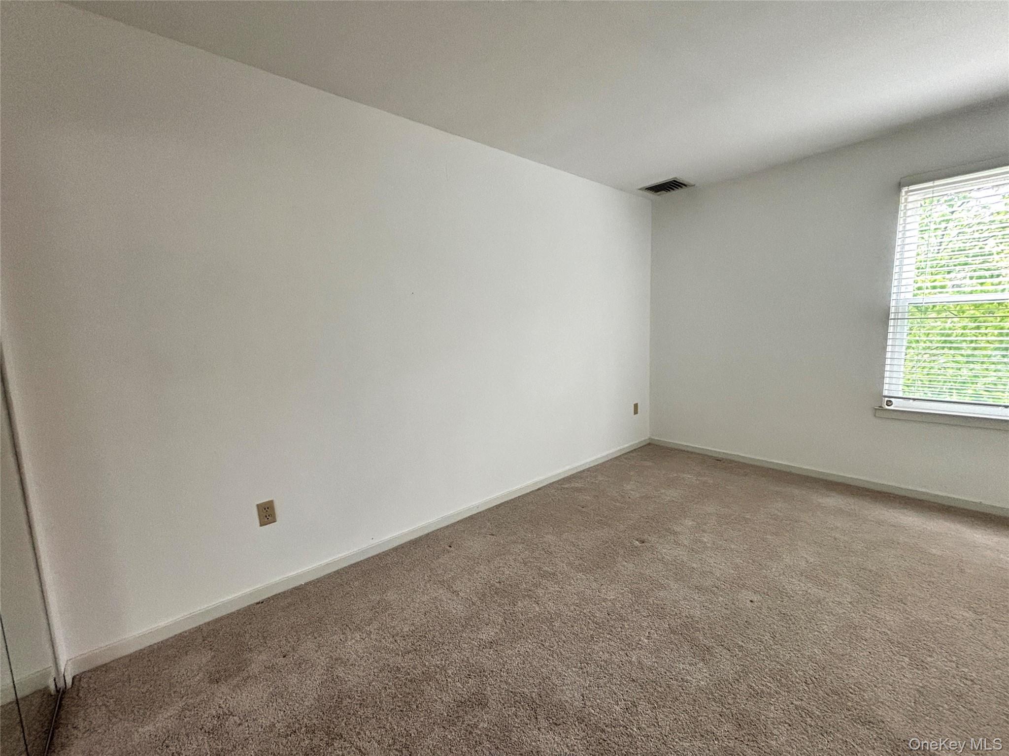 504 Continental Drive Property Photo 16