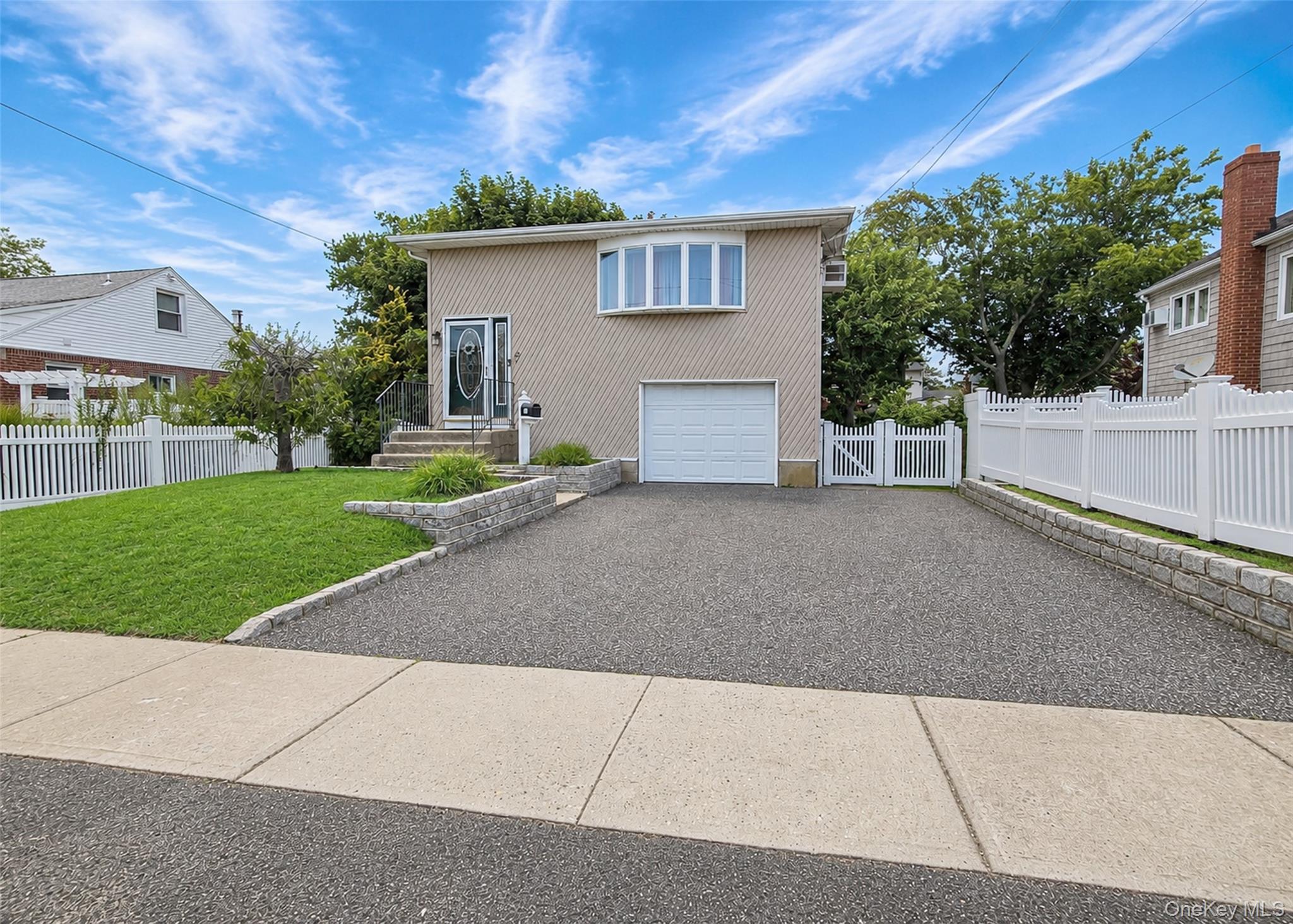 11 Farragut Avenue Property Photo 1